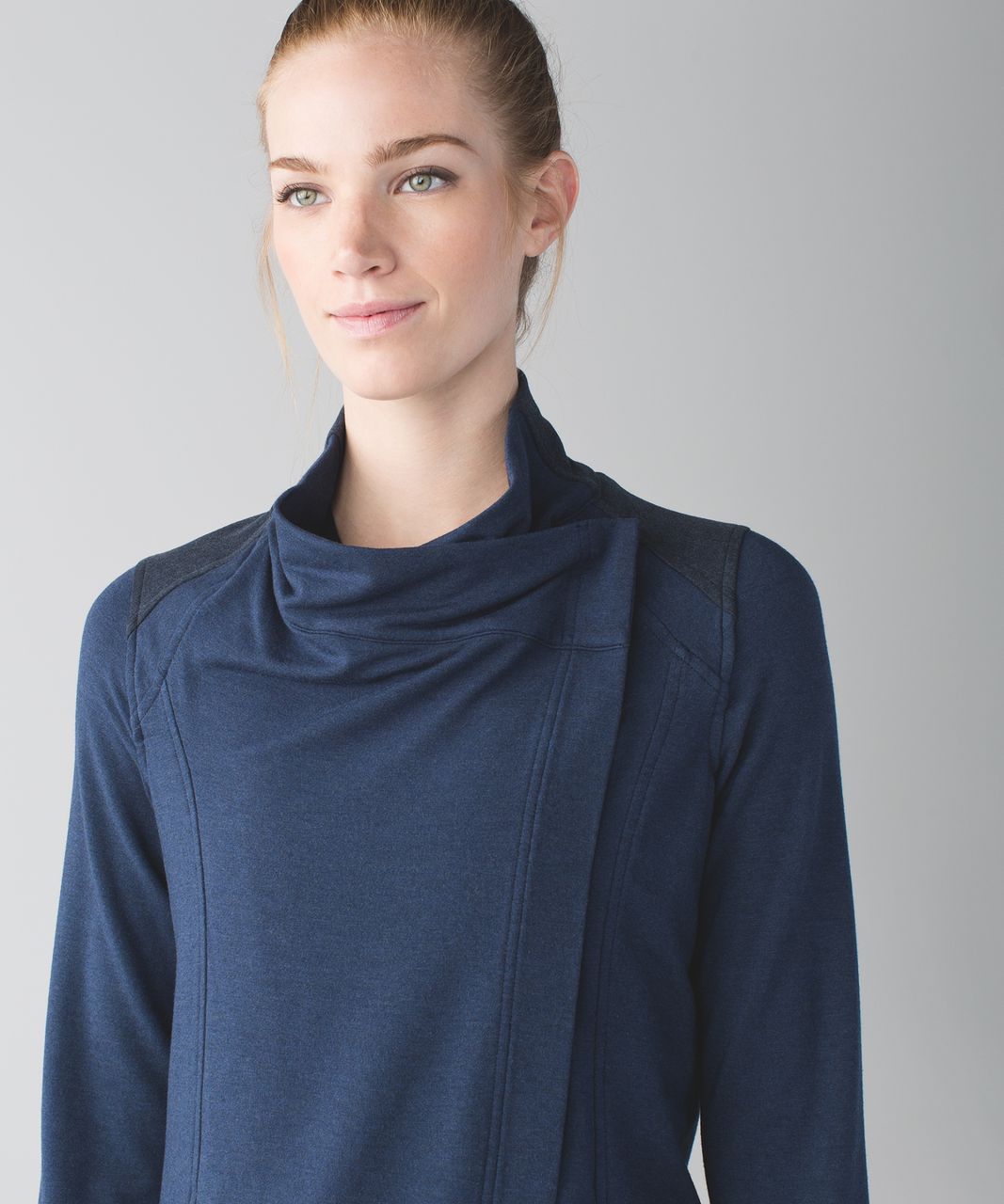 Lululemon Coast Wrap - Heathered Mod Naval Blue