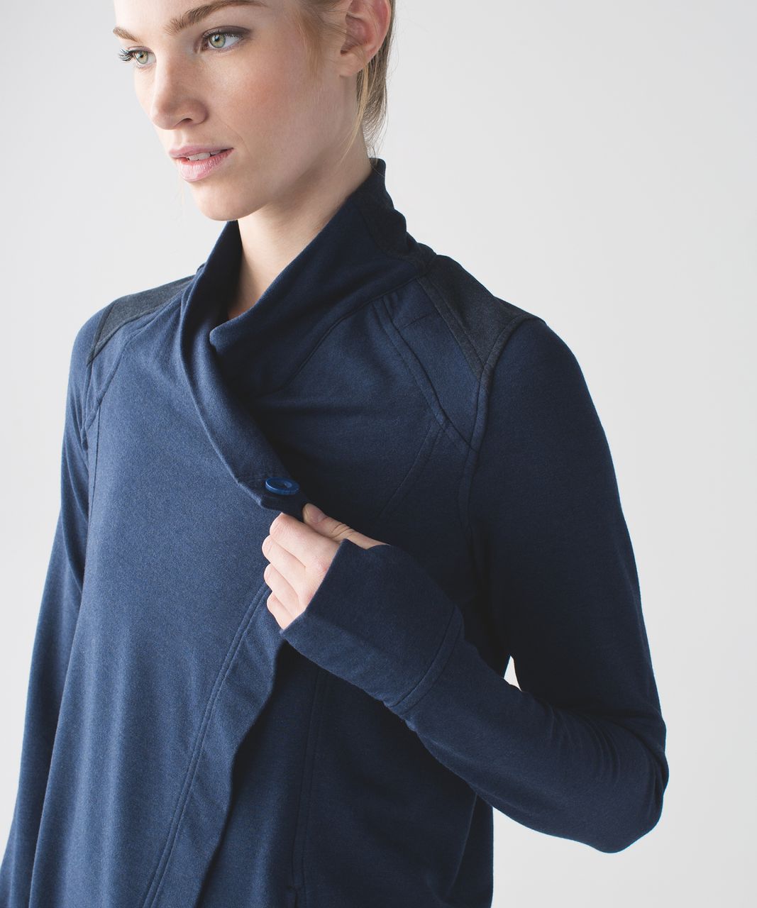 Lululemon Coast Wrap - Heathered Mod Naval Blue