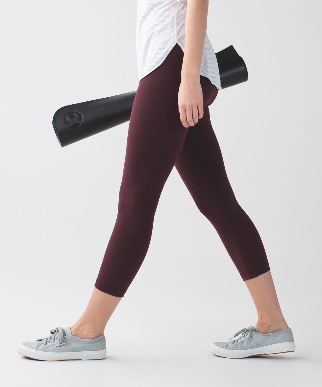 Lululemon Wunder Under Crop III - Bordeaux Drama - lulu fanatics