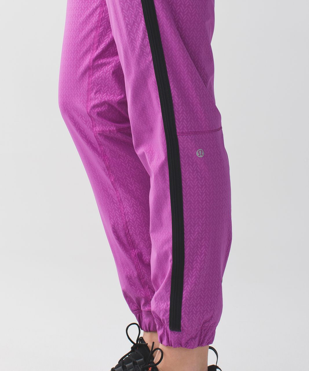 Lululemon Track To Reality Pant III - Biggie Washi Weave Embossed Ultra Violet / Black