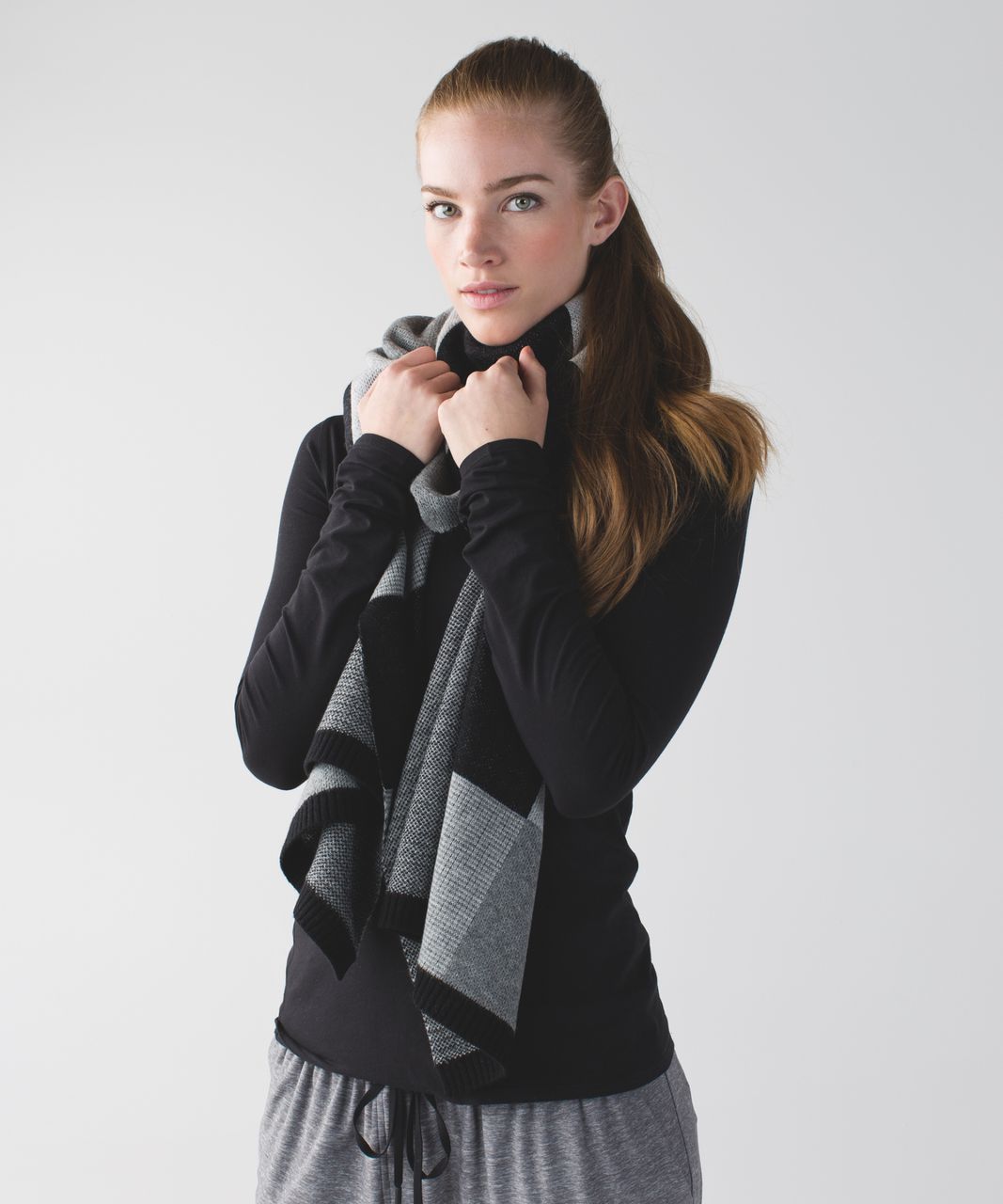 Lululemon Bundle Up Scarf - Black / Silver Spoon / Heathered Slate