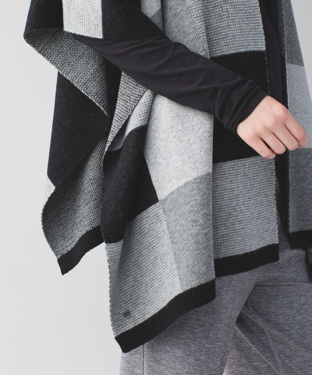 Lululemon Bundle Up Scarf - Black / Silver Spoon / Heathered Slate