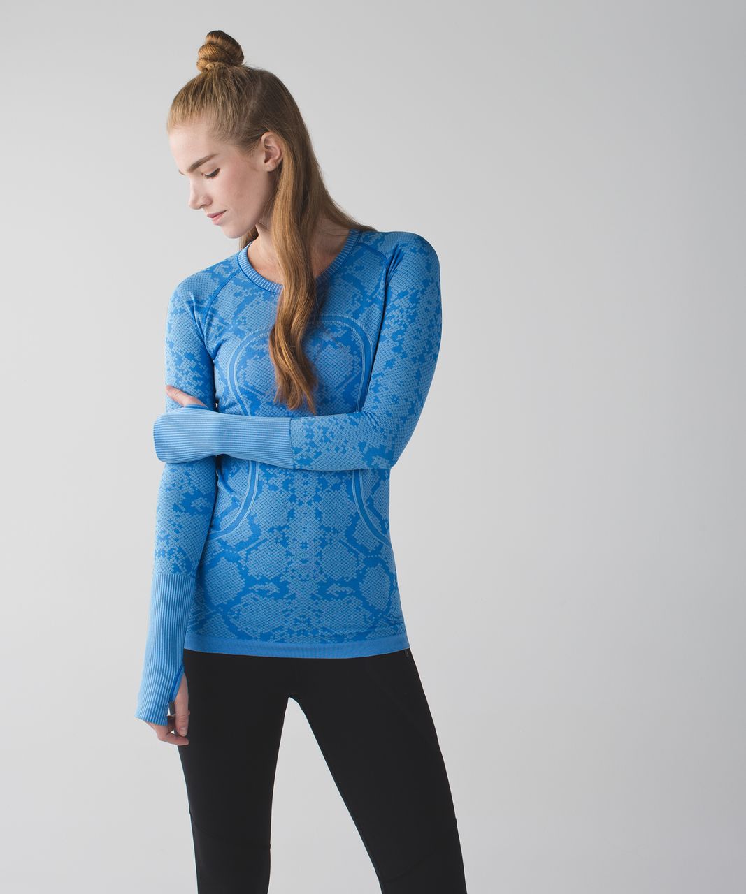 Lululemon Swiftly Tech Long Sleeve Crew - Heathered Pipe Dream Blue