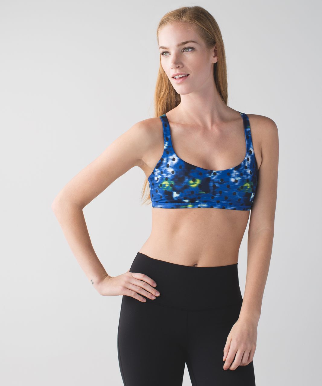 NWT Lululemon FREE TO BE WILD Bra size 10 Windy Blooms Alarming