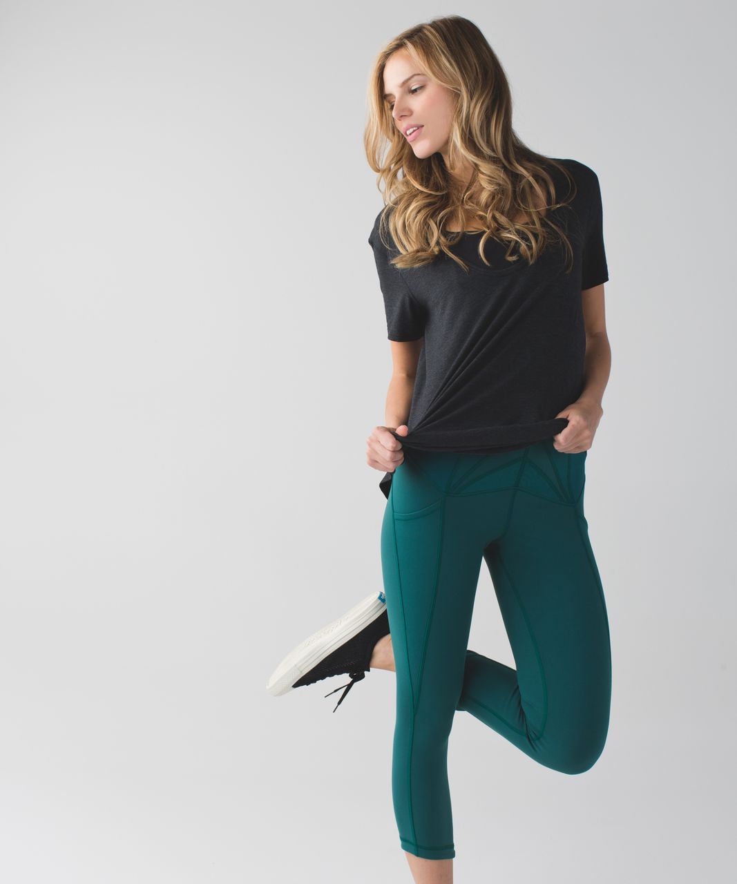 Lululemon Zone In Crop - Forage Teal - lulu fanatics