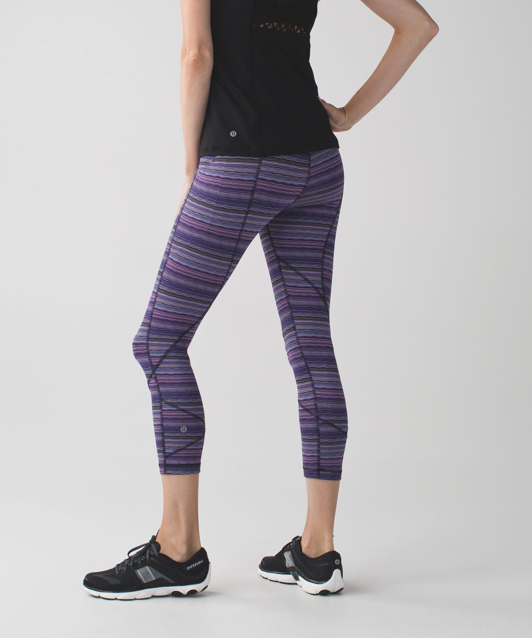 Lululemon Pace Rival Cropped Leggings Cyber Purple Stripe 23 Inseam Size: 6