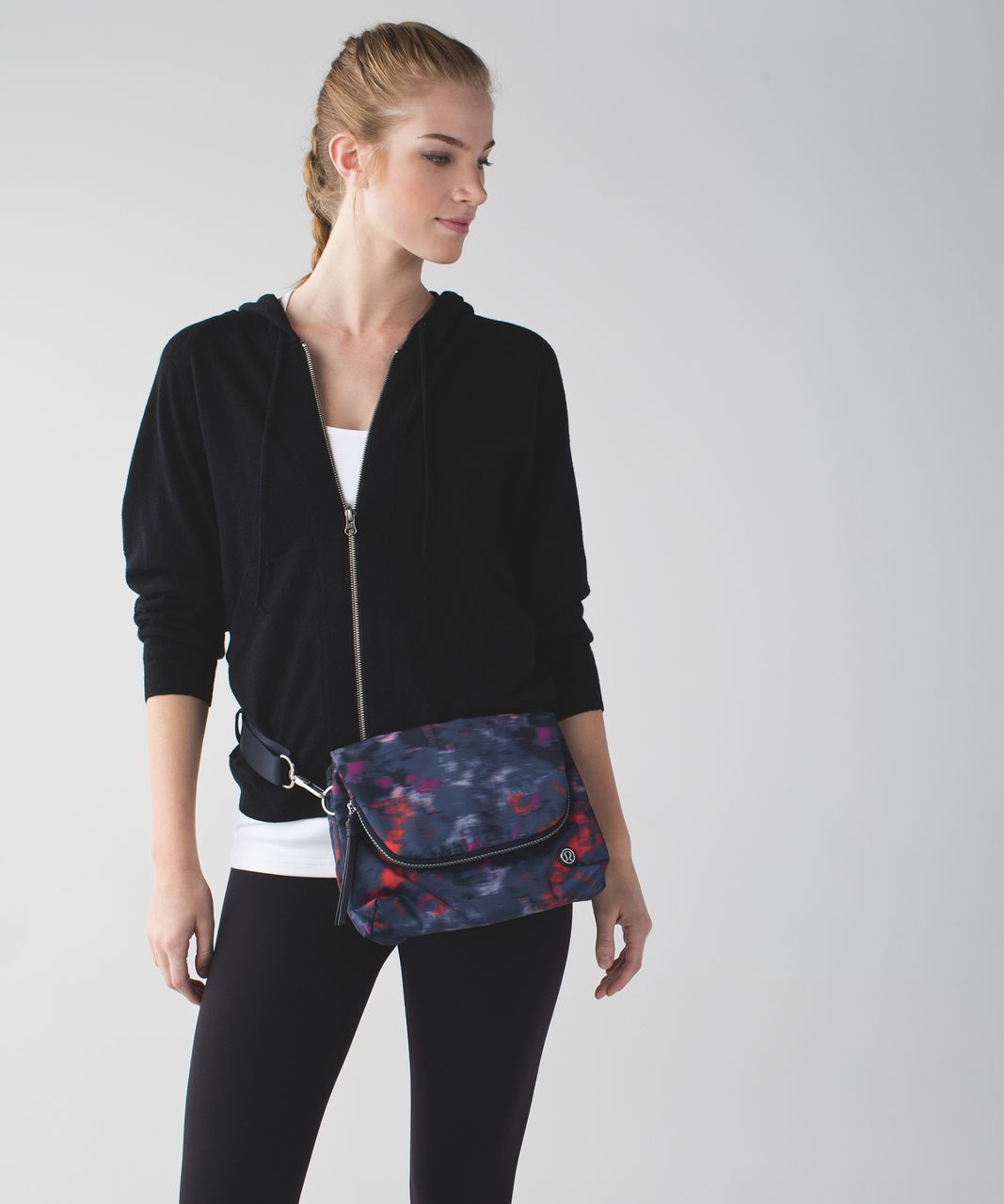 Lululemon Party Om Bag - Simple Blooms Regal Plum Multi / Naval Blue