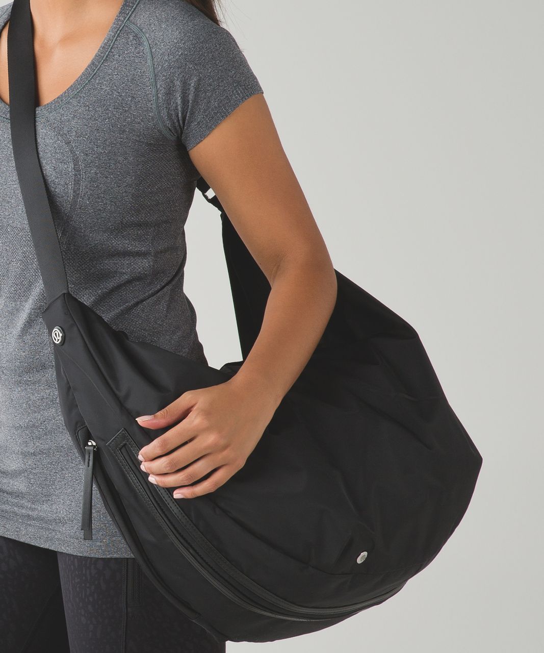 Lululemon Resolution Hobo - Black