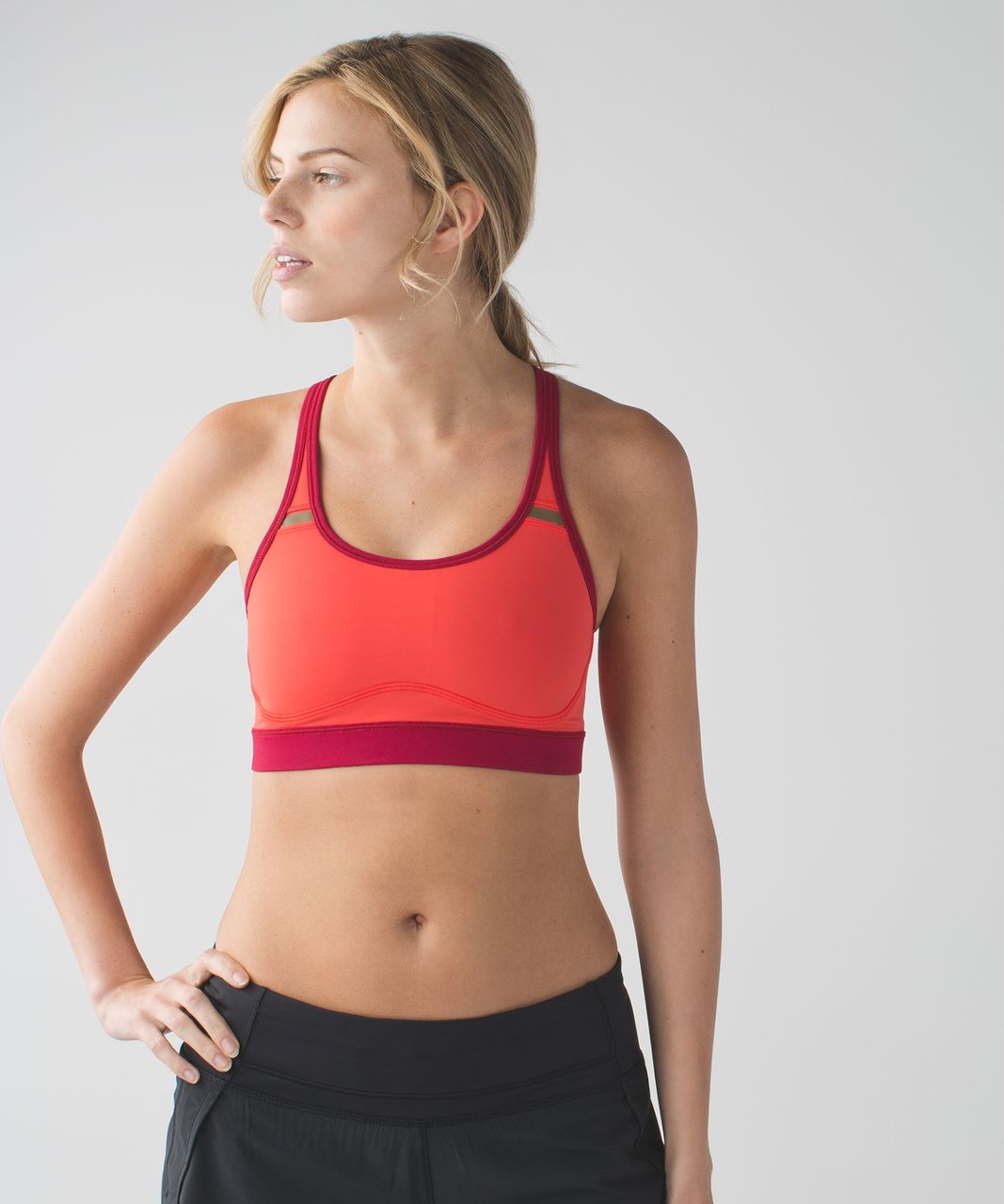 Lululemon Sweaty Or Not Bra II - Alarming / Cranberry