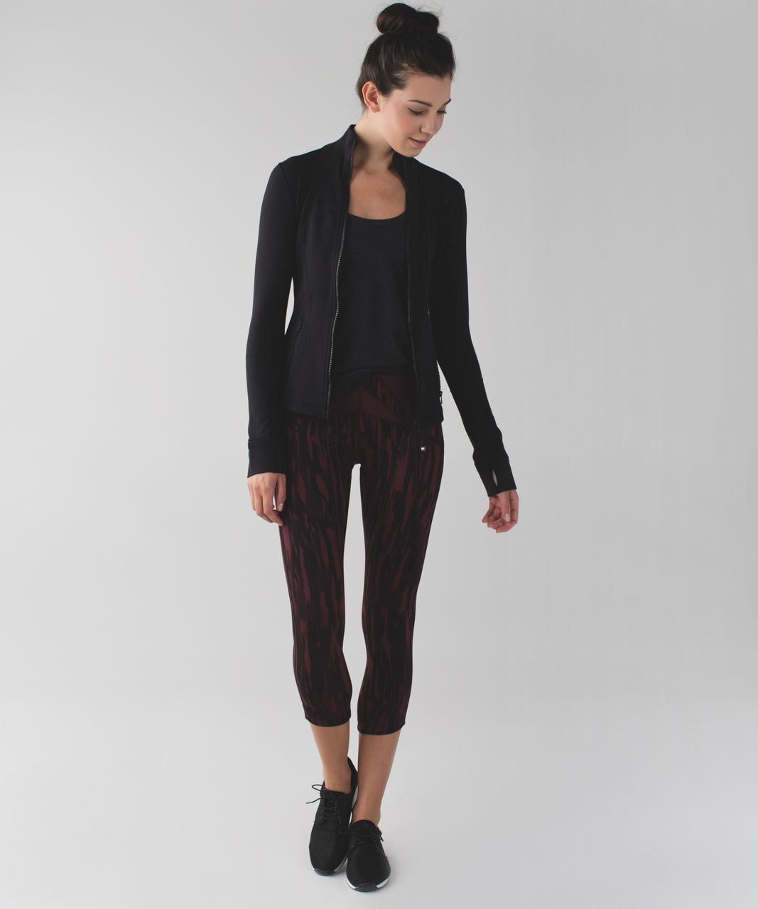 Lululemon Exquisite Crop - Painted Animal Bordeaux Drama Black / Bordeaux Drama