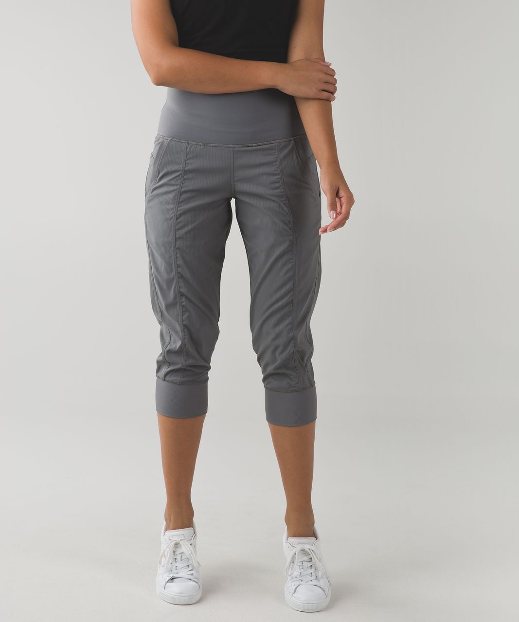 lululemon in flux crop