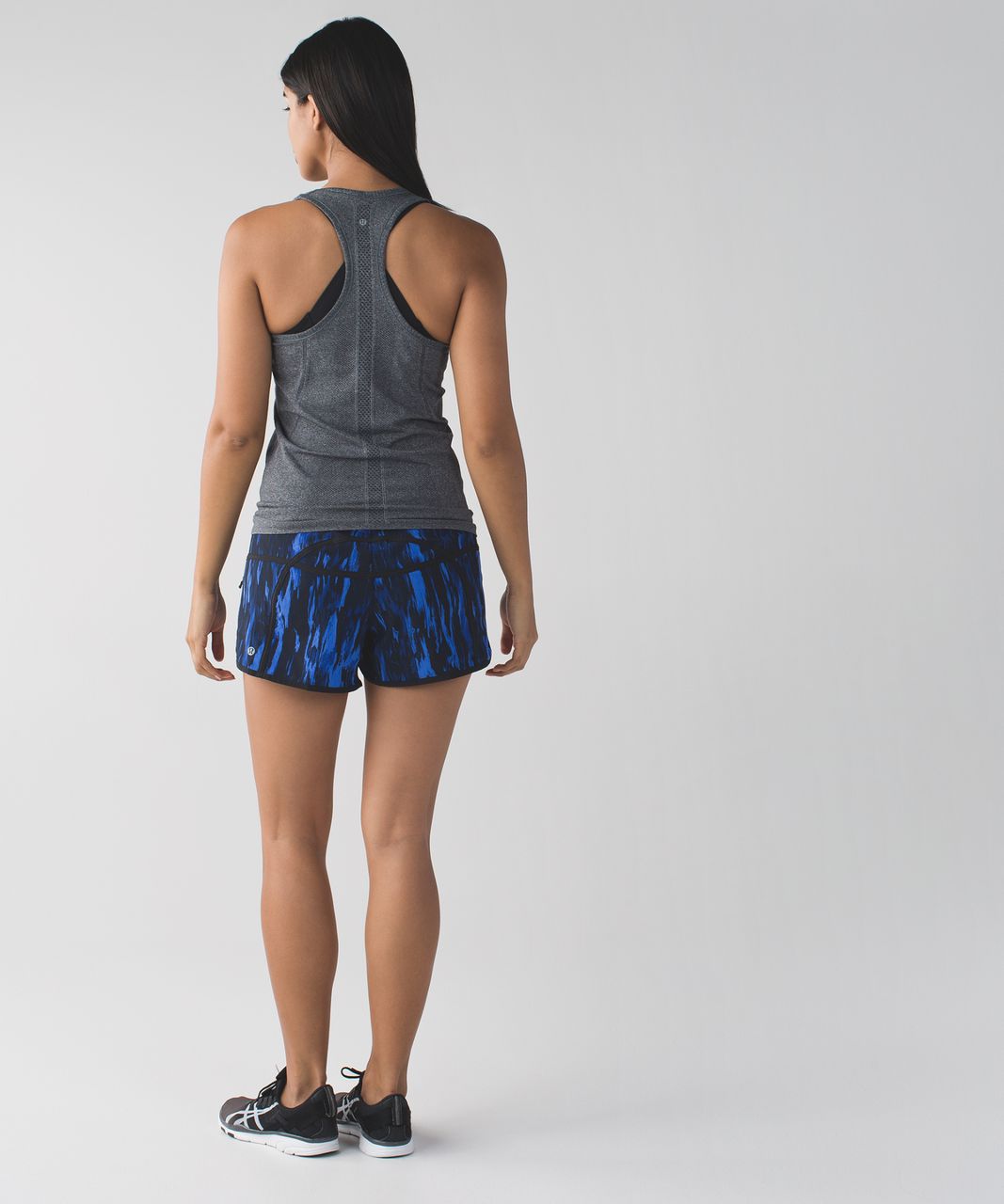 Lululemon Tracker Short III *4-way Stretch - Painted Animal Sprinkler Black / Black