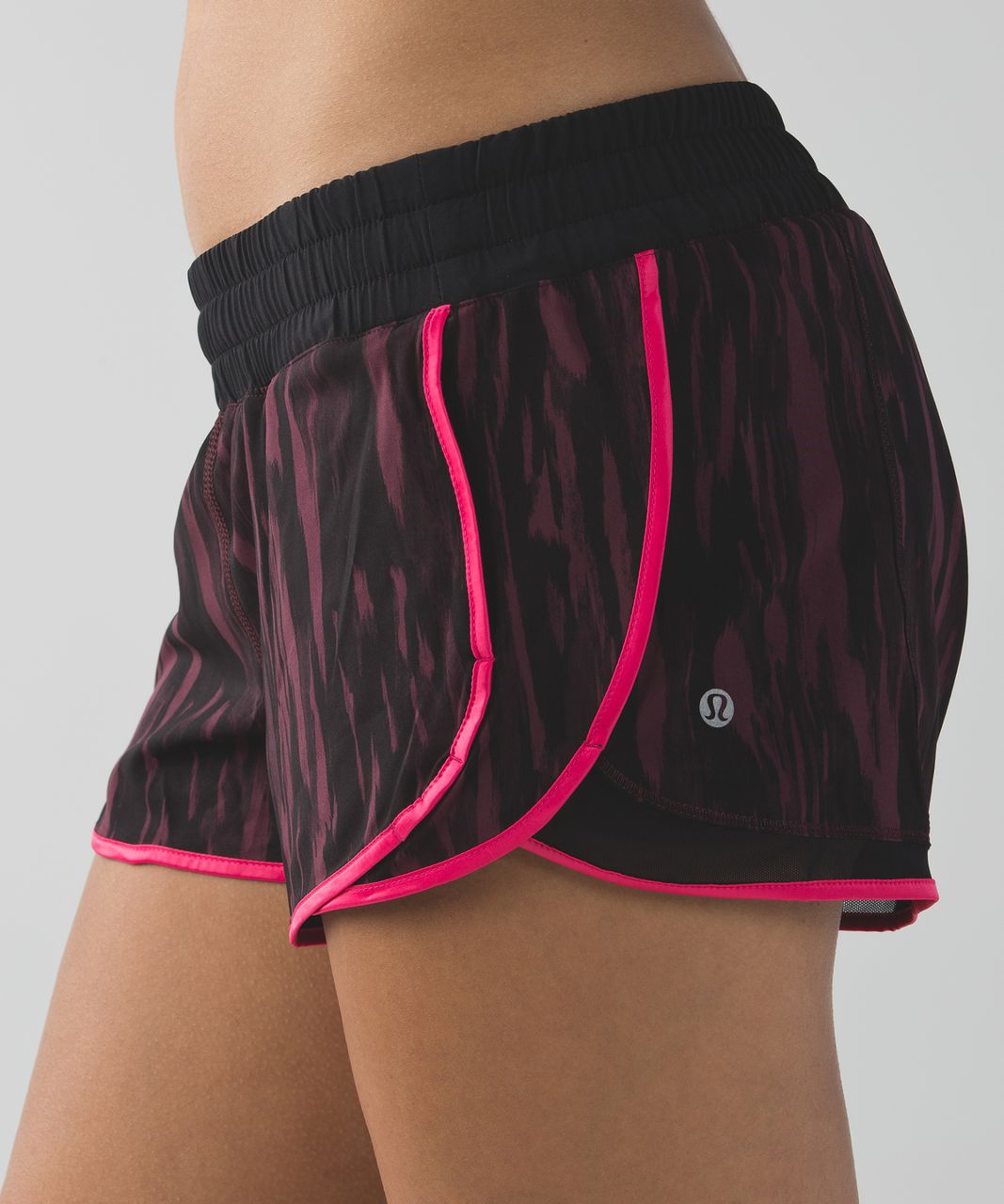 Lululemon Super Squad Short - Painted Animal Bordeaux Drama Black / Black / Bon Bon