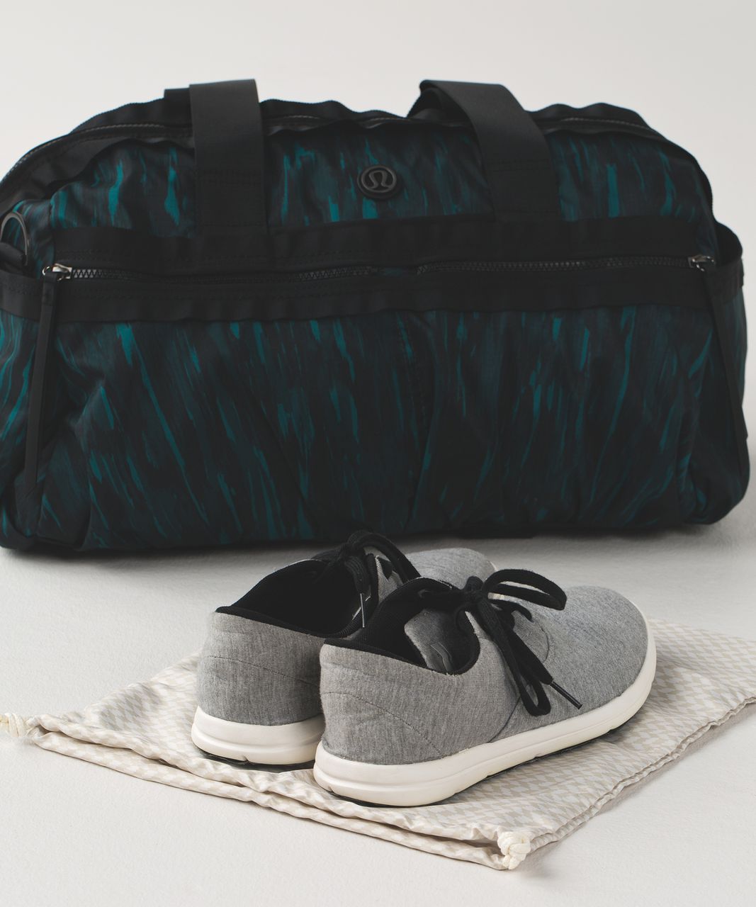 Lululemon Gym To Win Duffel - Painted Animal Forage Teal Dark Fuel / Black