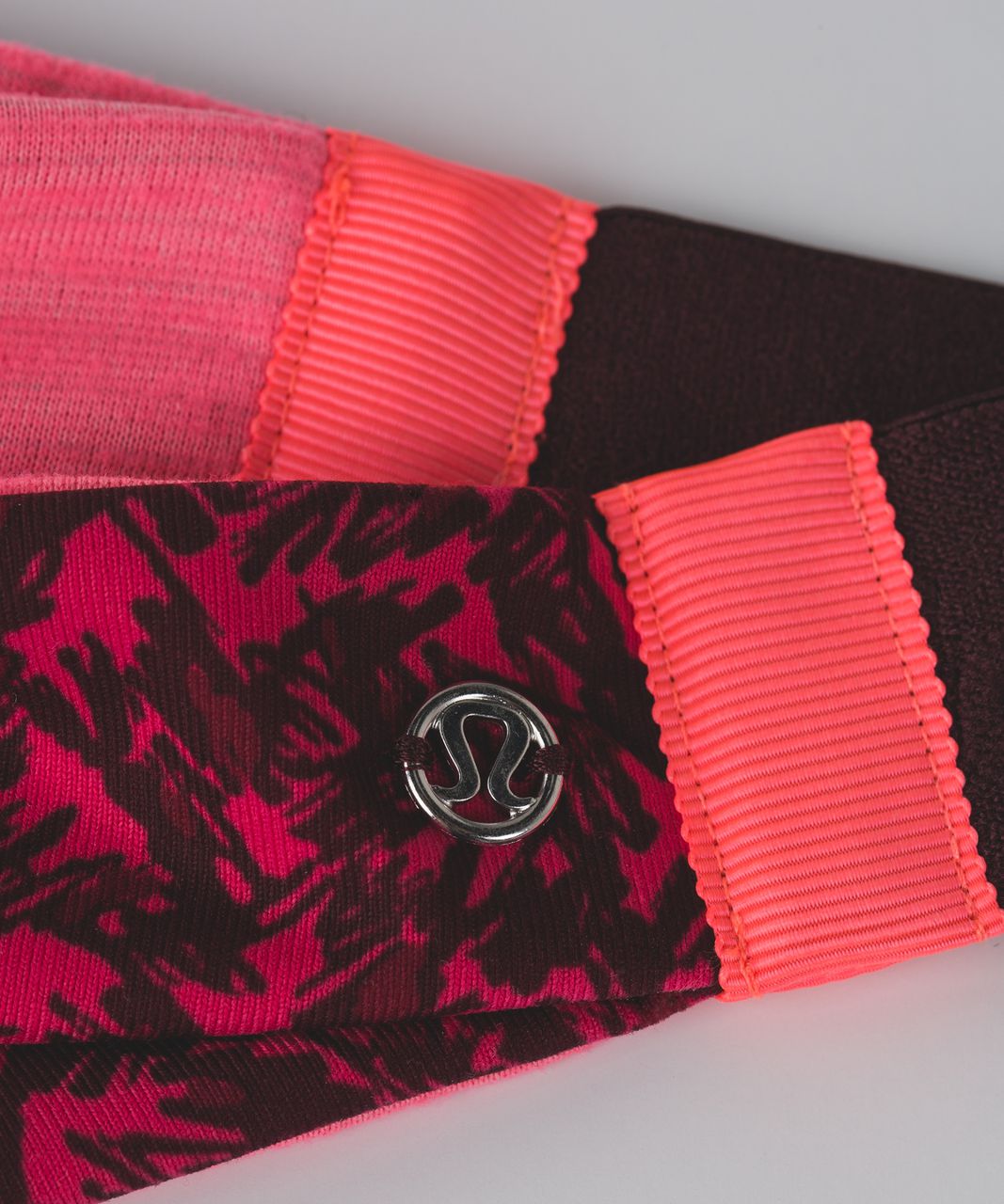 Lululemon Fringe Fighter Headband - Mountain Peaks Bon Bon Bordeaux Drama / Heathered Flash Light