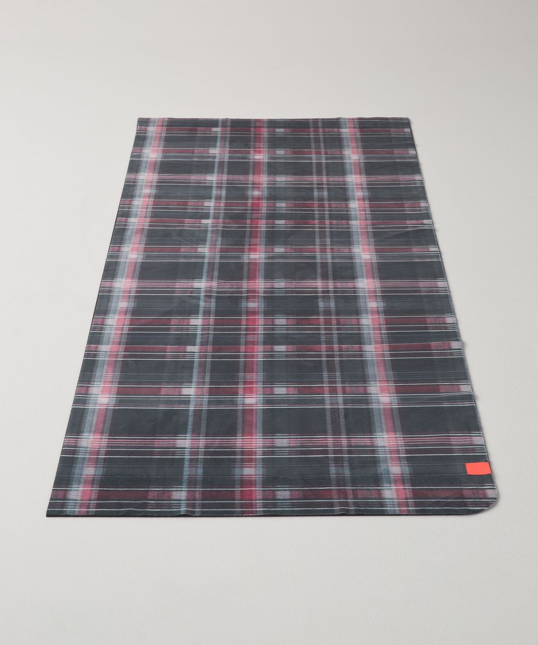 Lululemon The Towel - Blurry Cypress Plaid Nimbus Multi