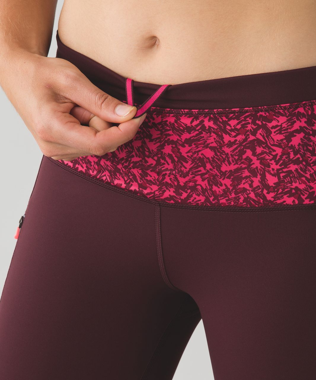 Lululemon Can't Stop Pant II - Bordeaux Drama / Mountain Peaks Bon Bon Bordeaux Drama