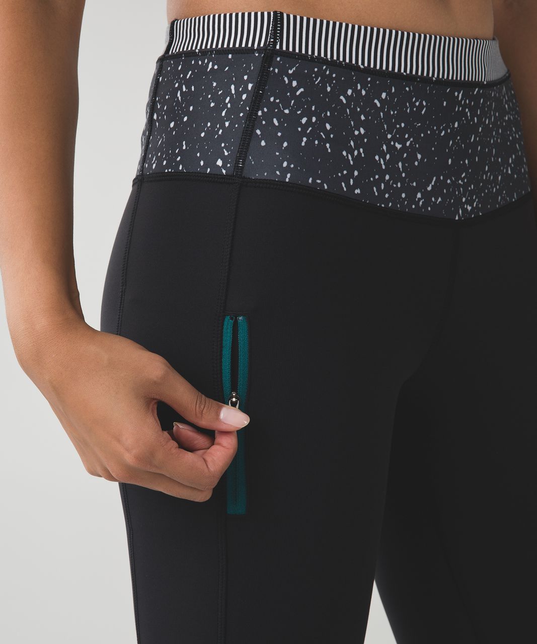 Lululemon Can't Stop Pant II - Black / Butterfly Texture Black White / Mini Pop Stripe Black White