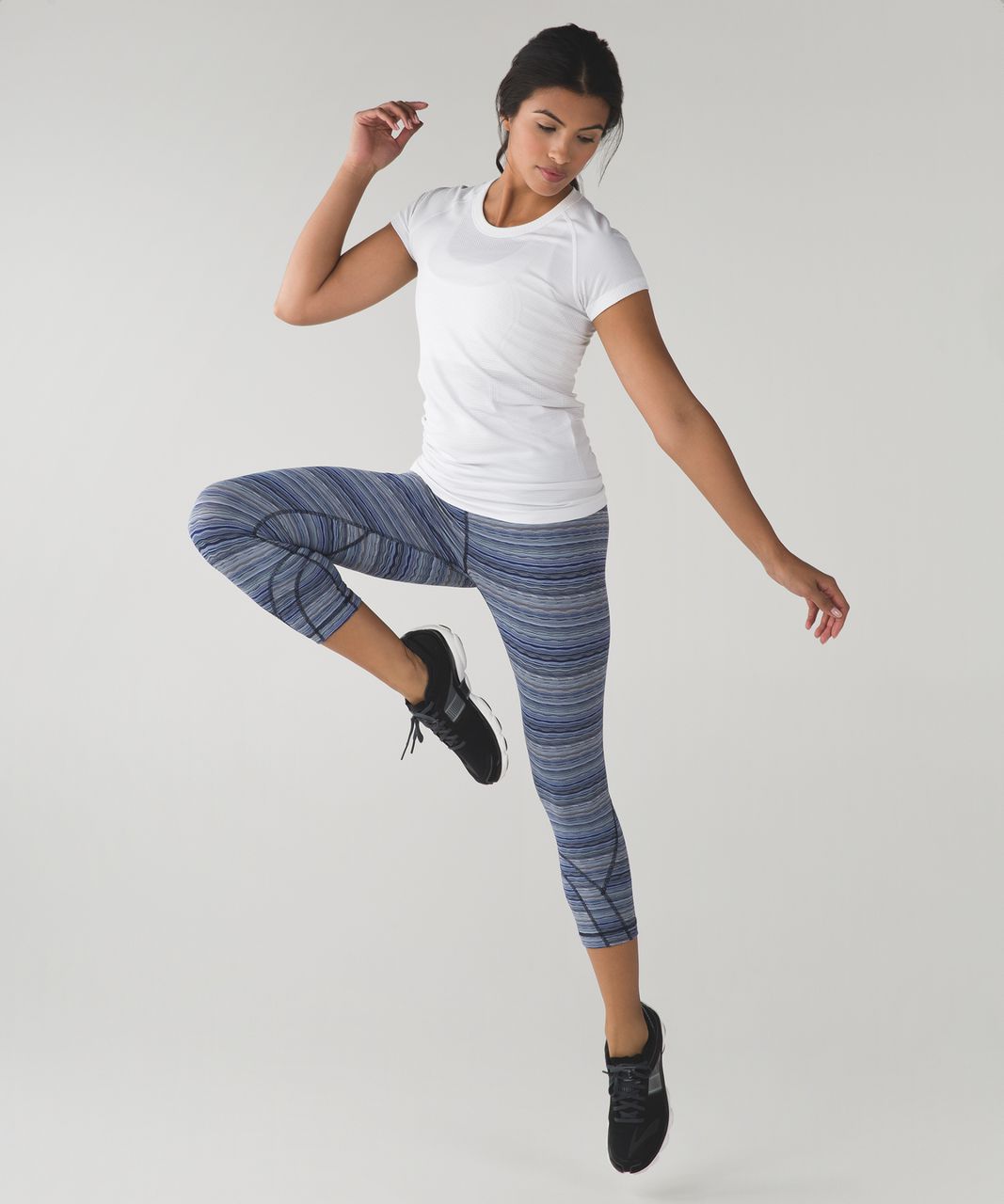 Lululemon Run:  Inspire Crop II *All Luxtreme - Space Dye Twist Sapphire Blue Multi / Naval Blue