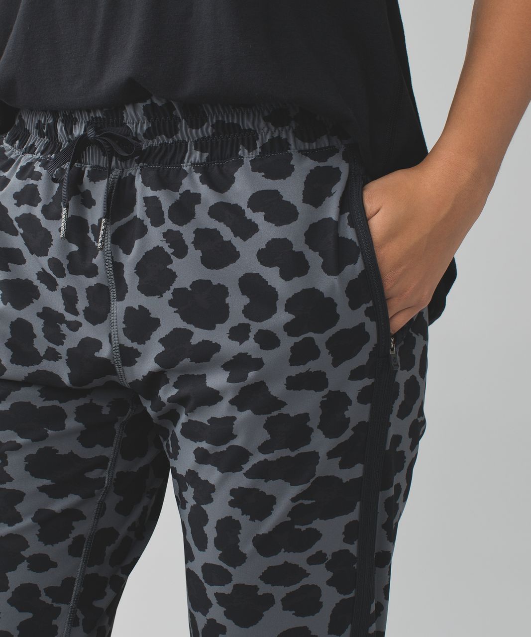 Lululemon Track To Reality Pant III - Cherry Cheetah Dark Slate Black / Black