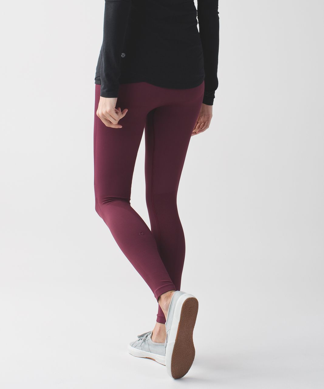 Lululemon Zone In Tight Raspberry compression 7/8 tight Size 2