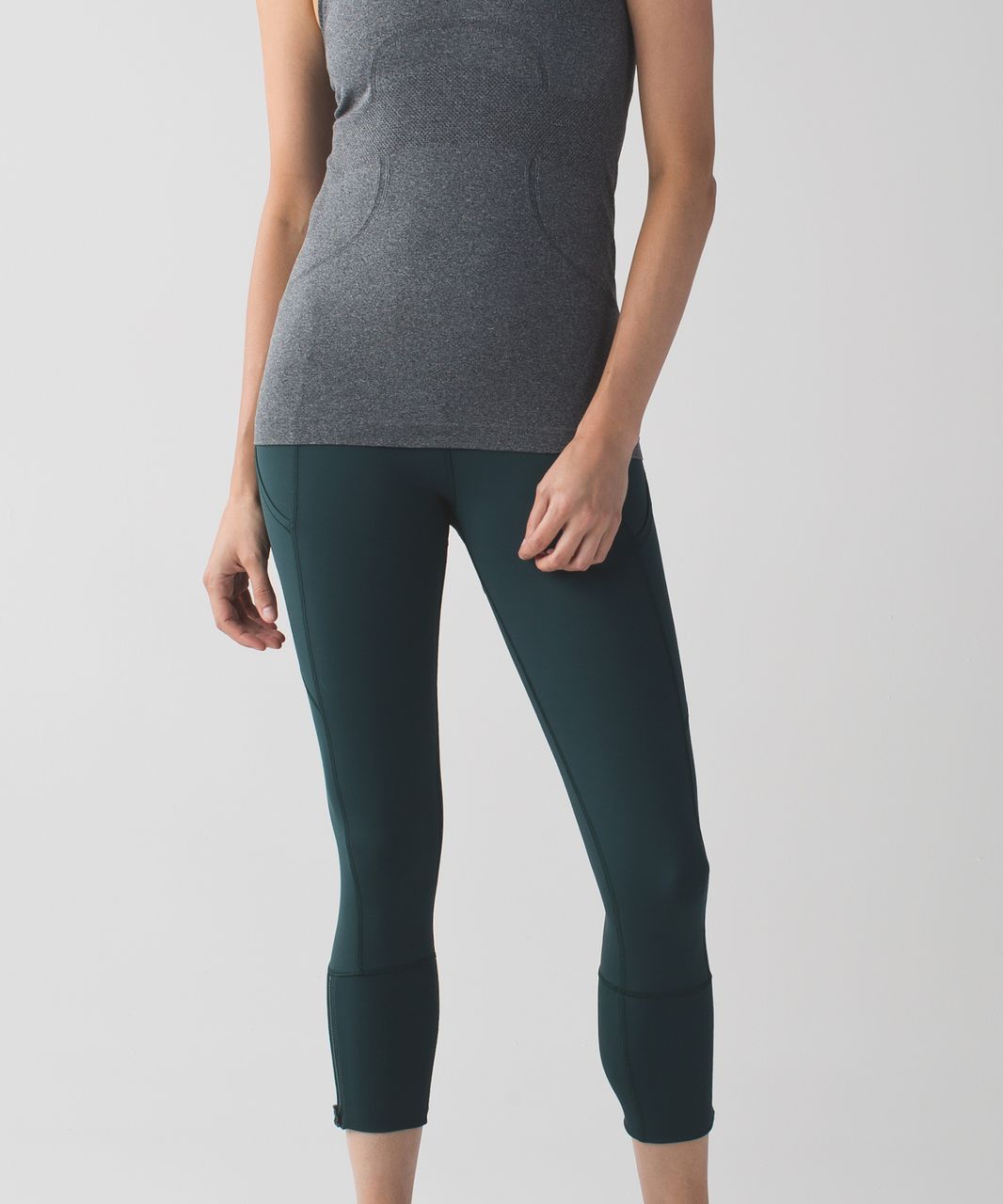 Lululemon Rebel Runner Crop - Dark Fuel / Mini Pop Stripe Dark Fuel Forage Teal