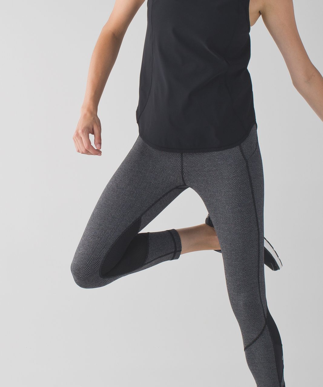 Lululemon Pace Rival Crop Black Ruched Ankle Side Pocket Active Leggings  Size 4 - $36 - From gracieumbrella