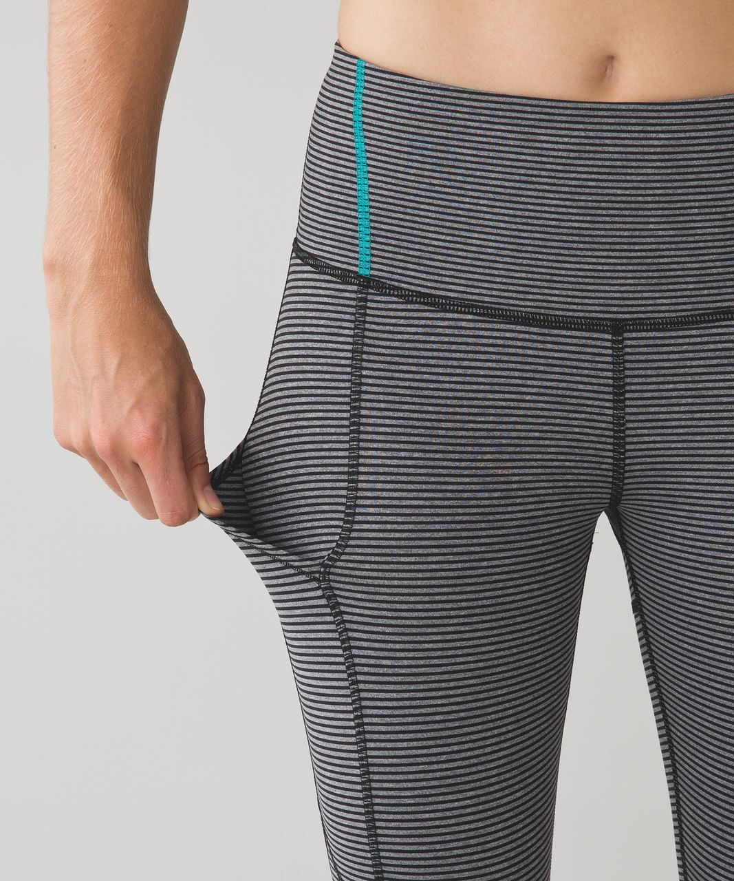 Lululemon Rebel Runner Crop - Mini Pop Stripe Heathered Slate Black / Black