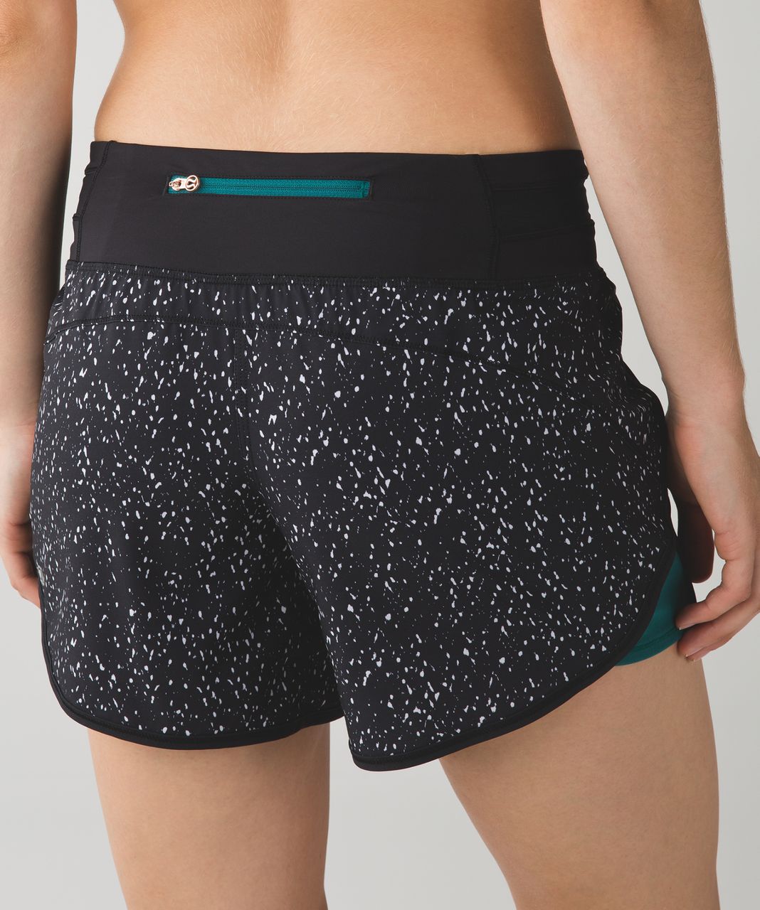 Lululemon Kanto Catch Me Short - Butterfly Texture Black White / Forage Teal