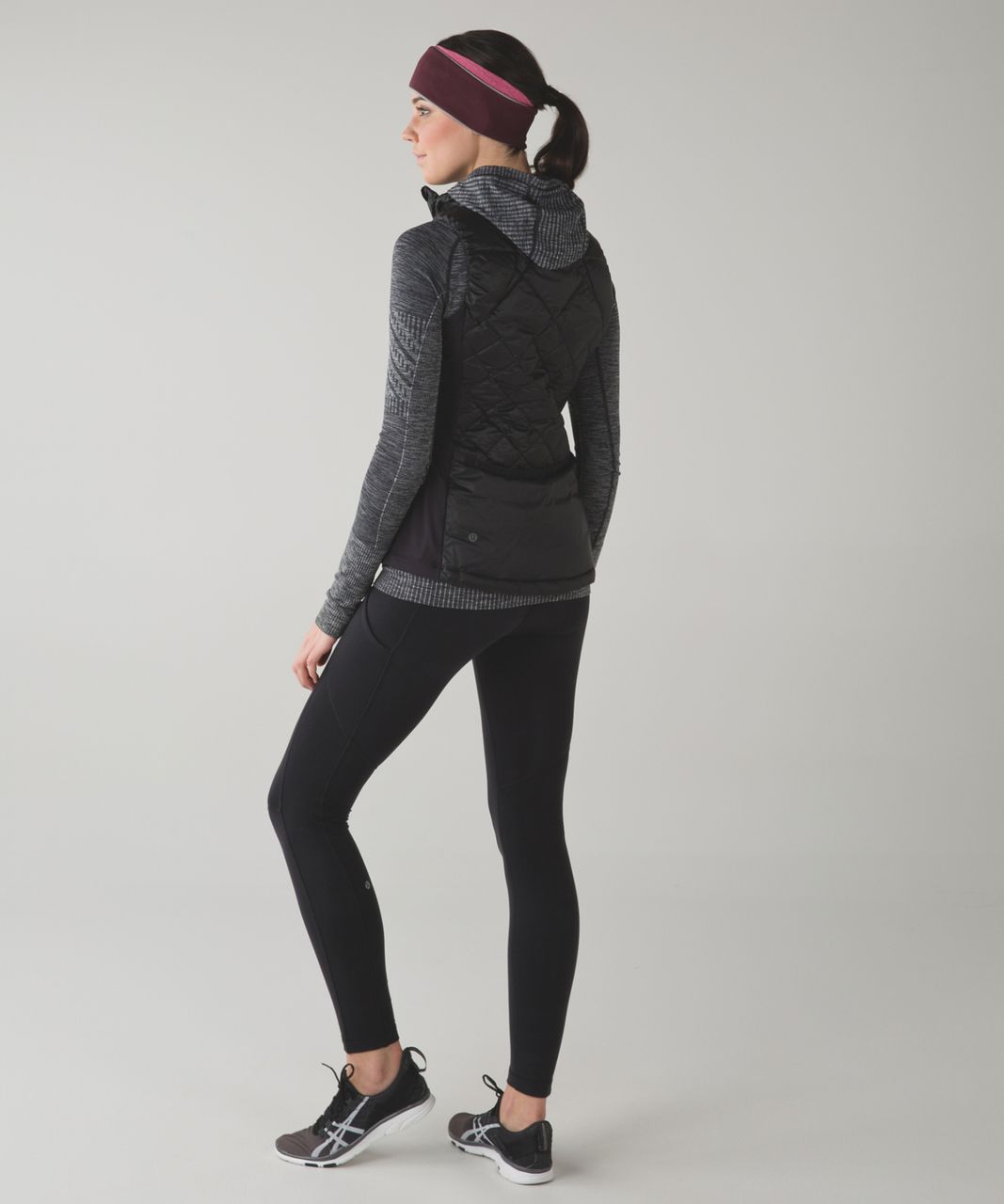 Lululemon Run And Done Ear Warmer - Mini Check Pique Wine Berry Heathered Bon Bon / Bordeaux Drama