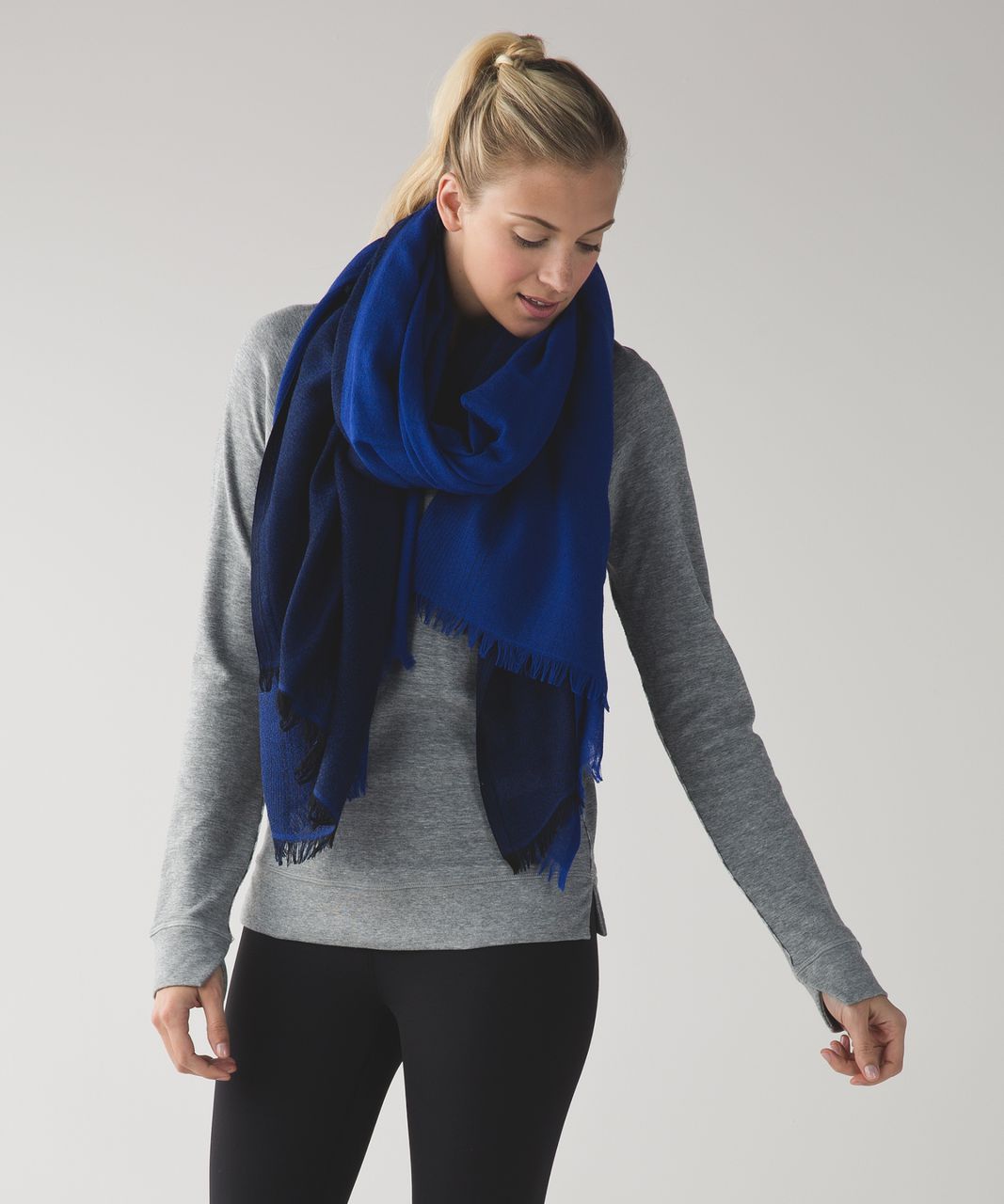 Lululemon Warrior Scarf  *Merino Wool - Sapphire Blue / Black