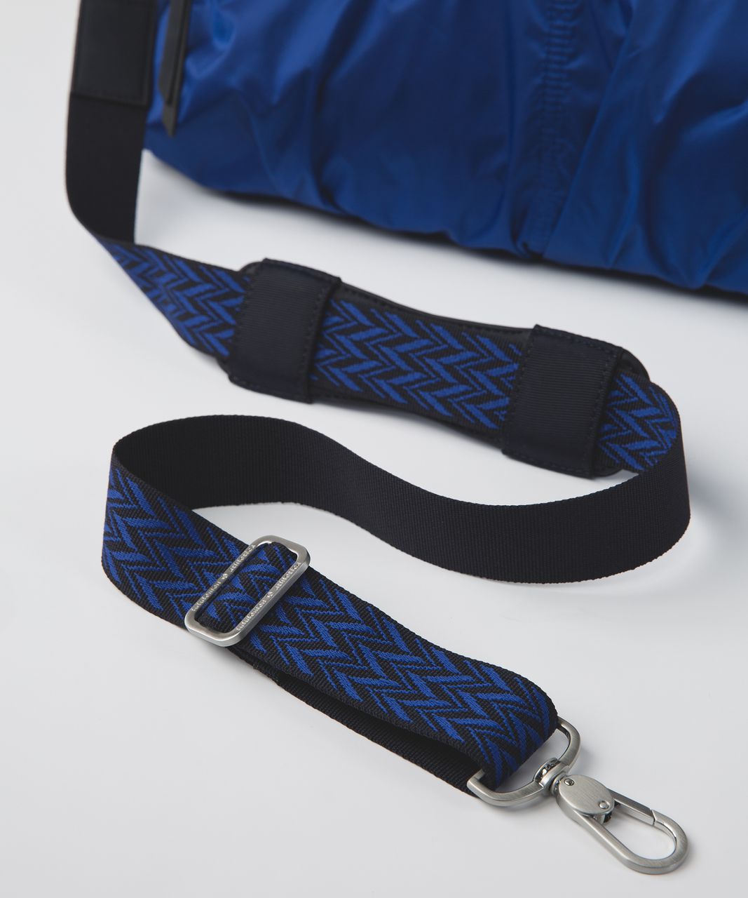 Lululemon Gym To Win Duffel - Sapphire Blue / Naval Blue