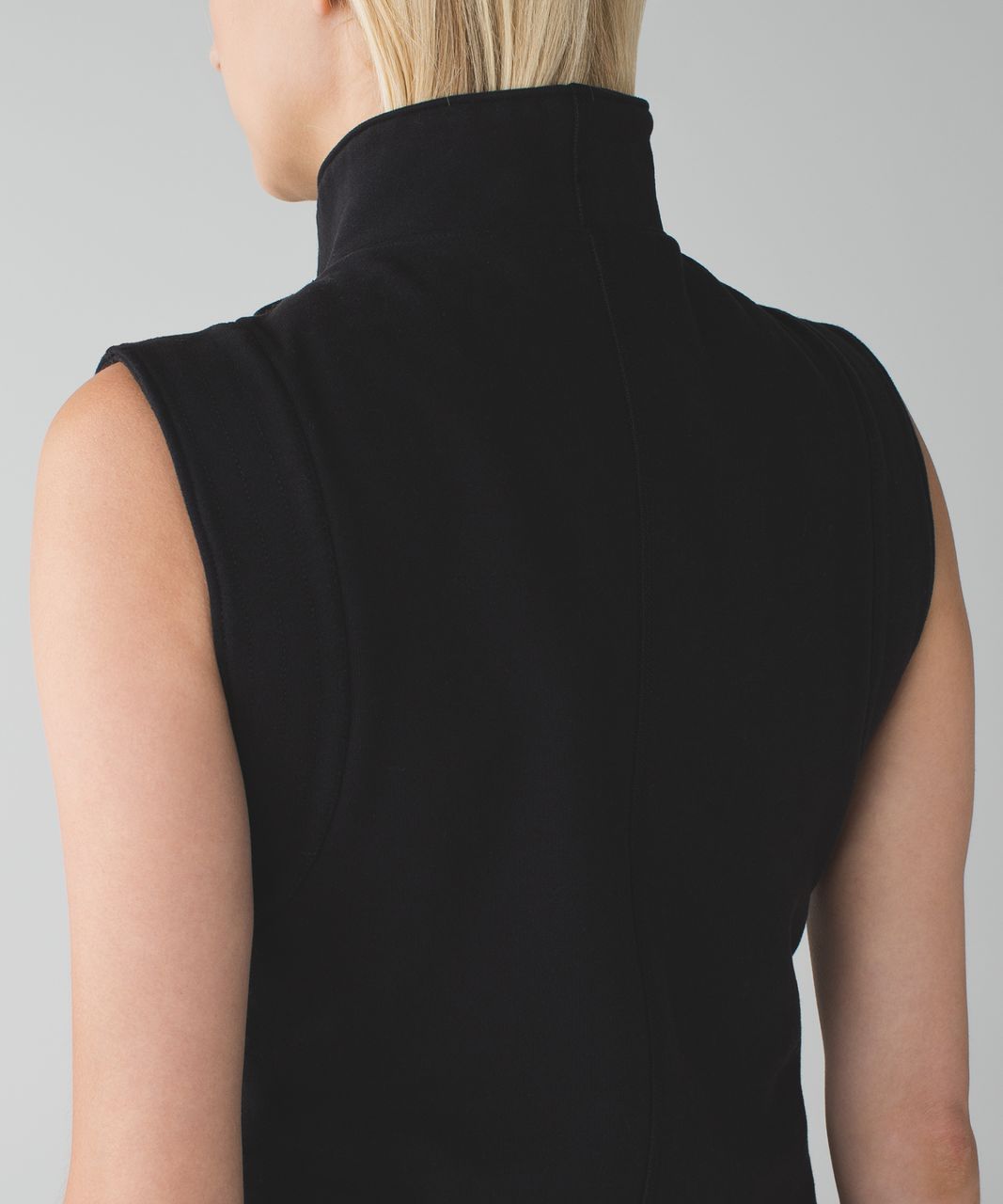 Lululemon Versa Vest - Black