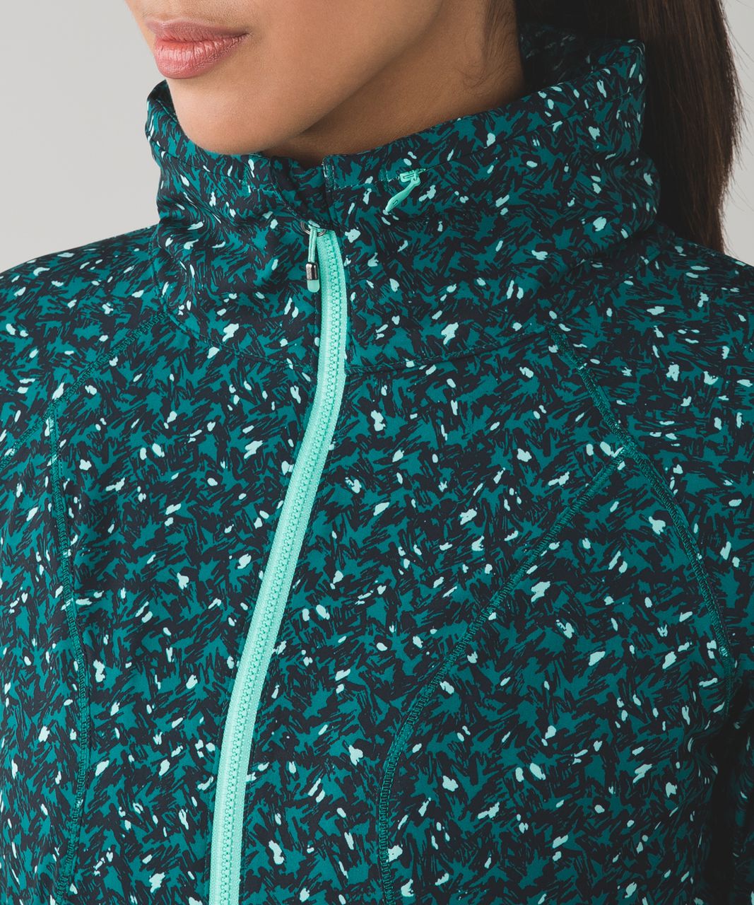 Lululemon Go The Distance Jacket - Mountain Peaks Black Forage Teal