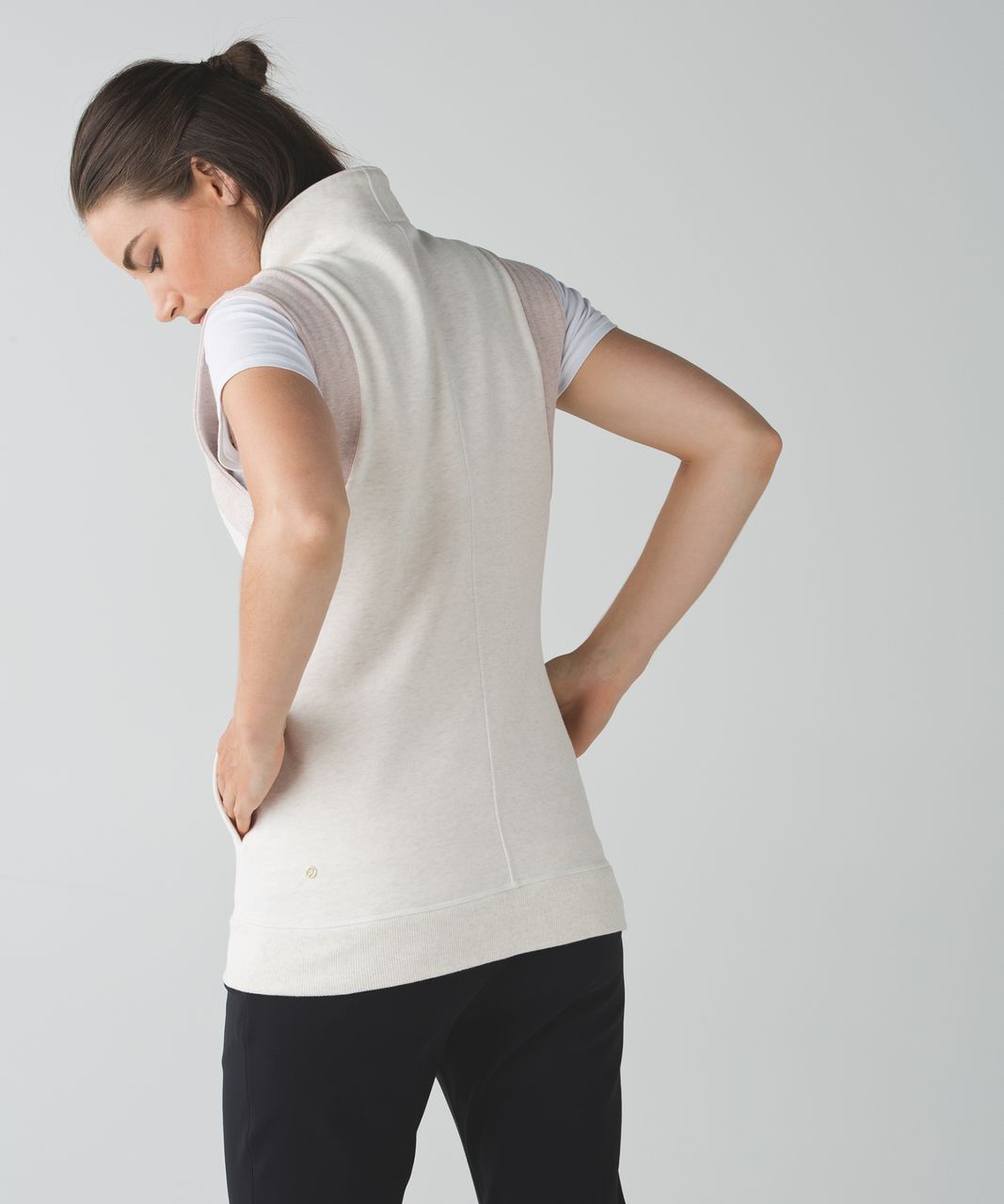 Lululemon Versa Vest - Heathered Angel White / Heathered Grain