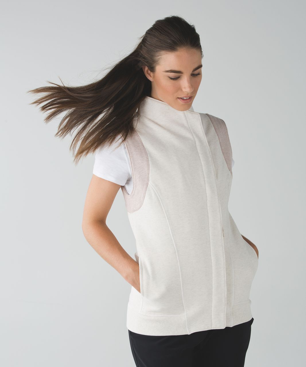 Lululemon Versa Vest - Heathered Angel White / Heathered Grain