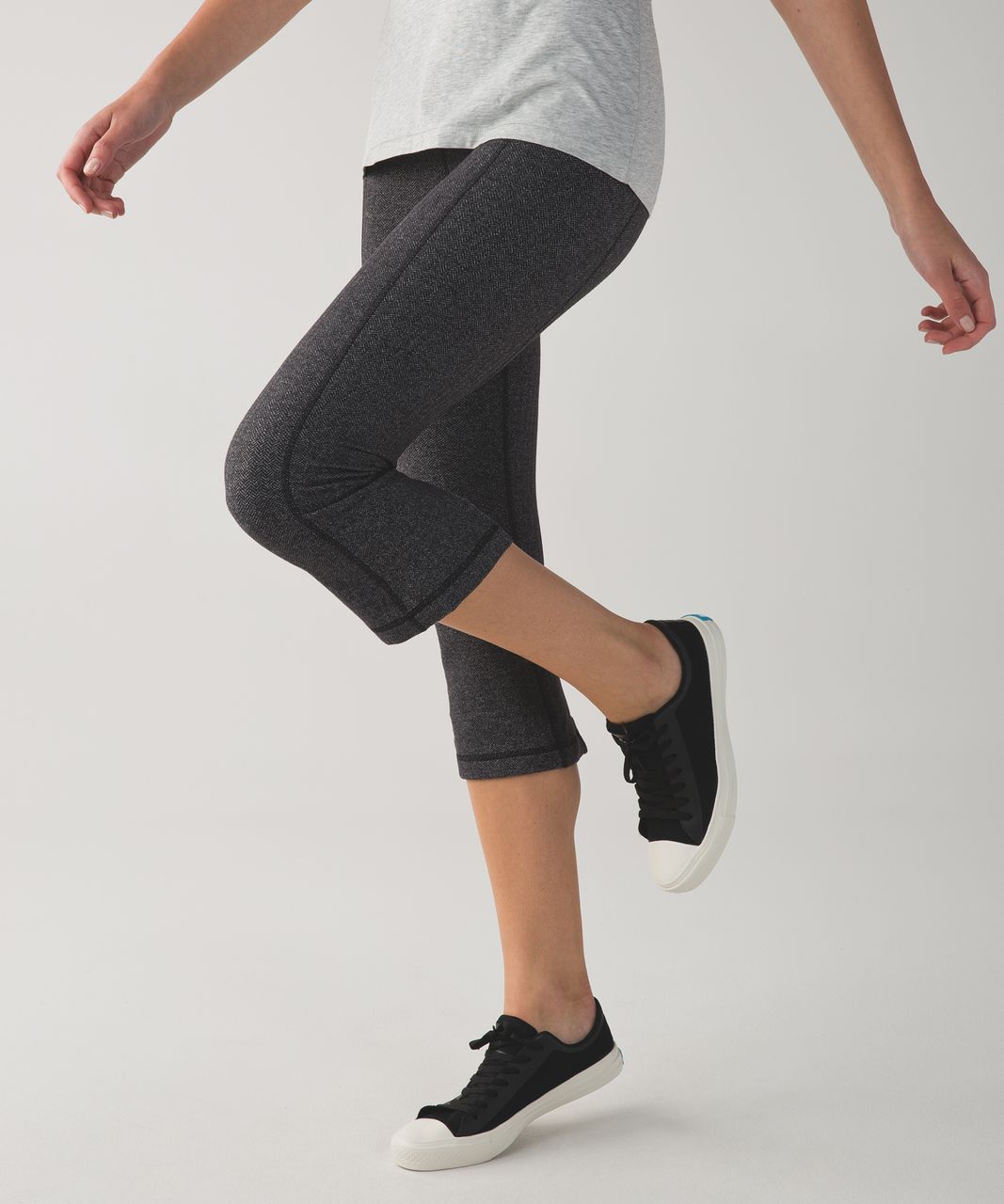 LULULEMON Black Gather & Crow Crop Leggings