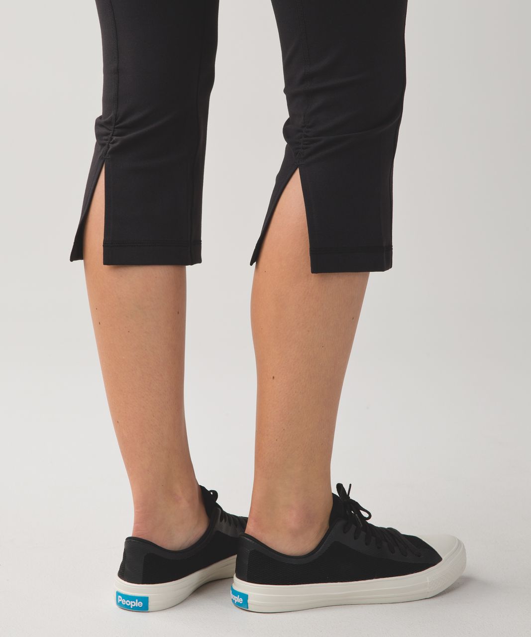 Lululemon Gather & Crow Crop II - Black