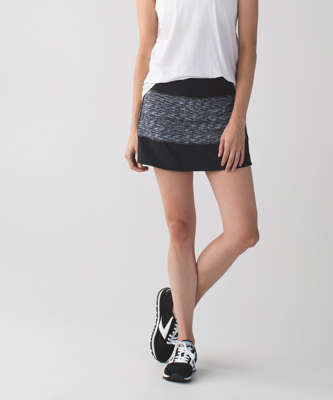 Lululemon Pace Rival Skirt II (Tall) *4-way Stretch - Dramatic Static White Black / Black