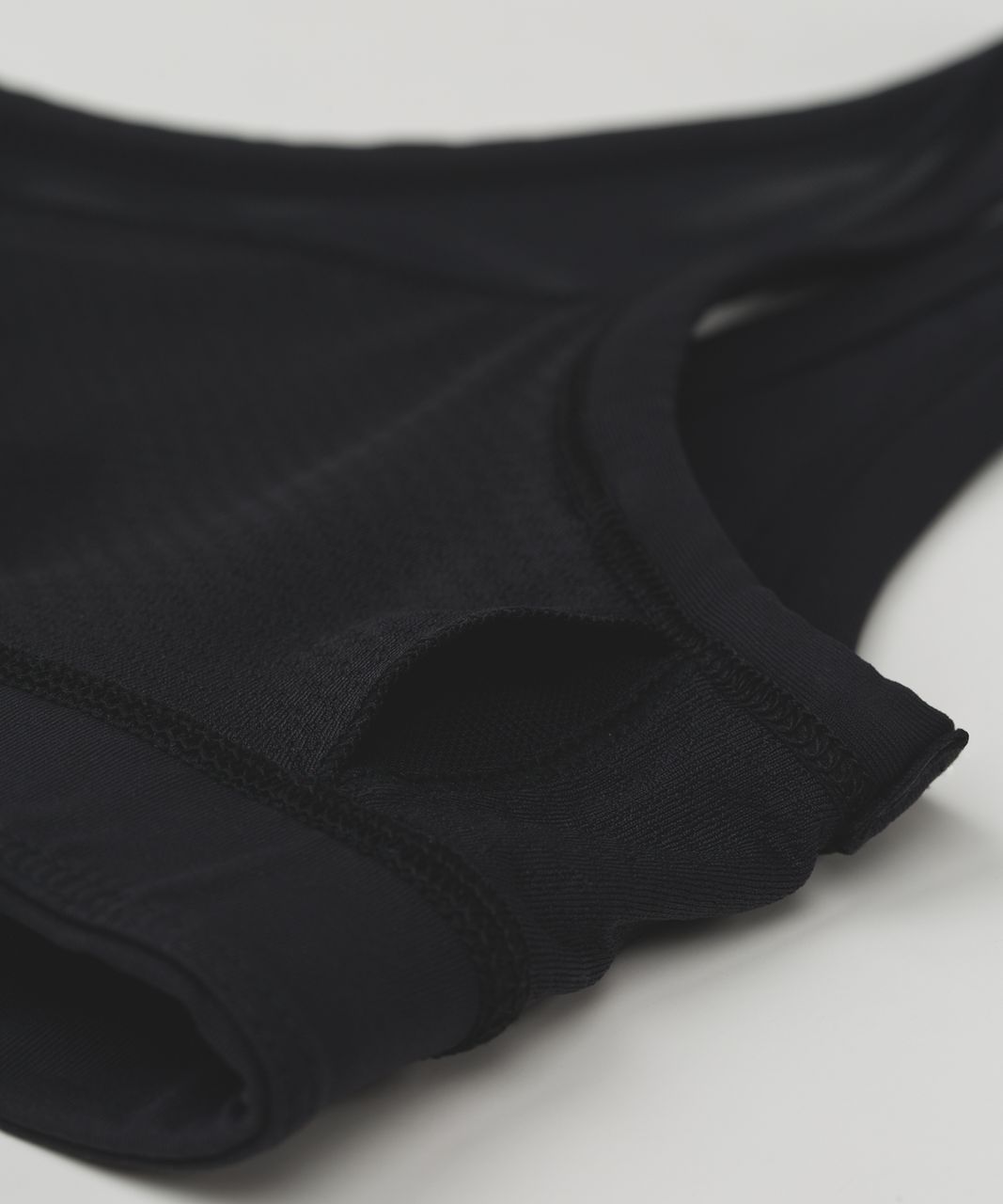 Lululemon Drop It Like It's Hot Bra - Dramatic Static White Black