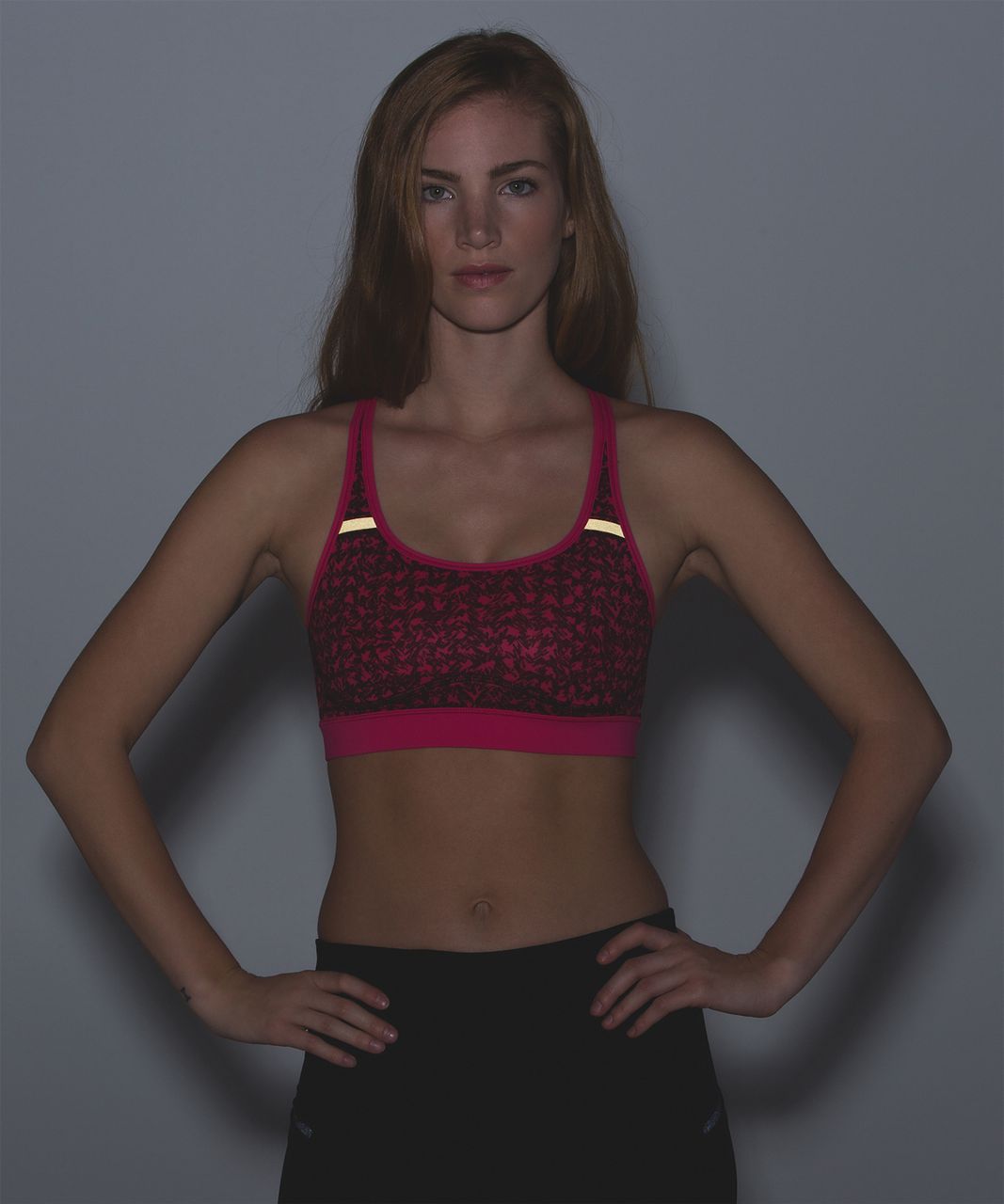 Lululemon Sweaty Or Not Bra II - Mountain Peaks Bon Bon Bordeaux Drama / Bon Bon