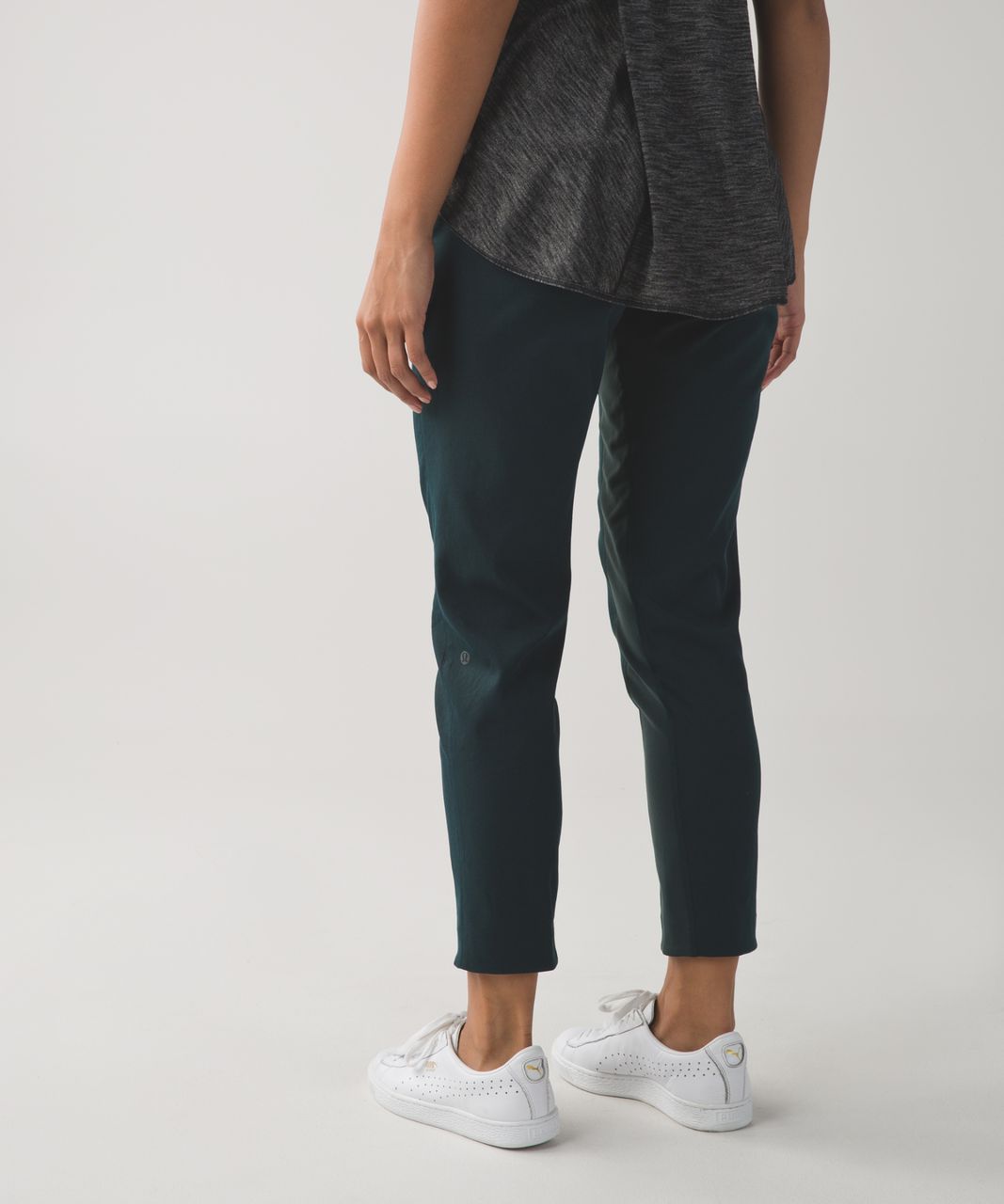 $200 Lululemon &go City Trek Trouser US6 UK10 Navy On the Fly, Women's  Fashion, Bottoms, Jeans & Leggings on Carousell