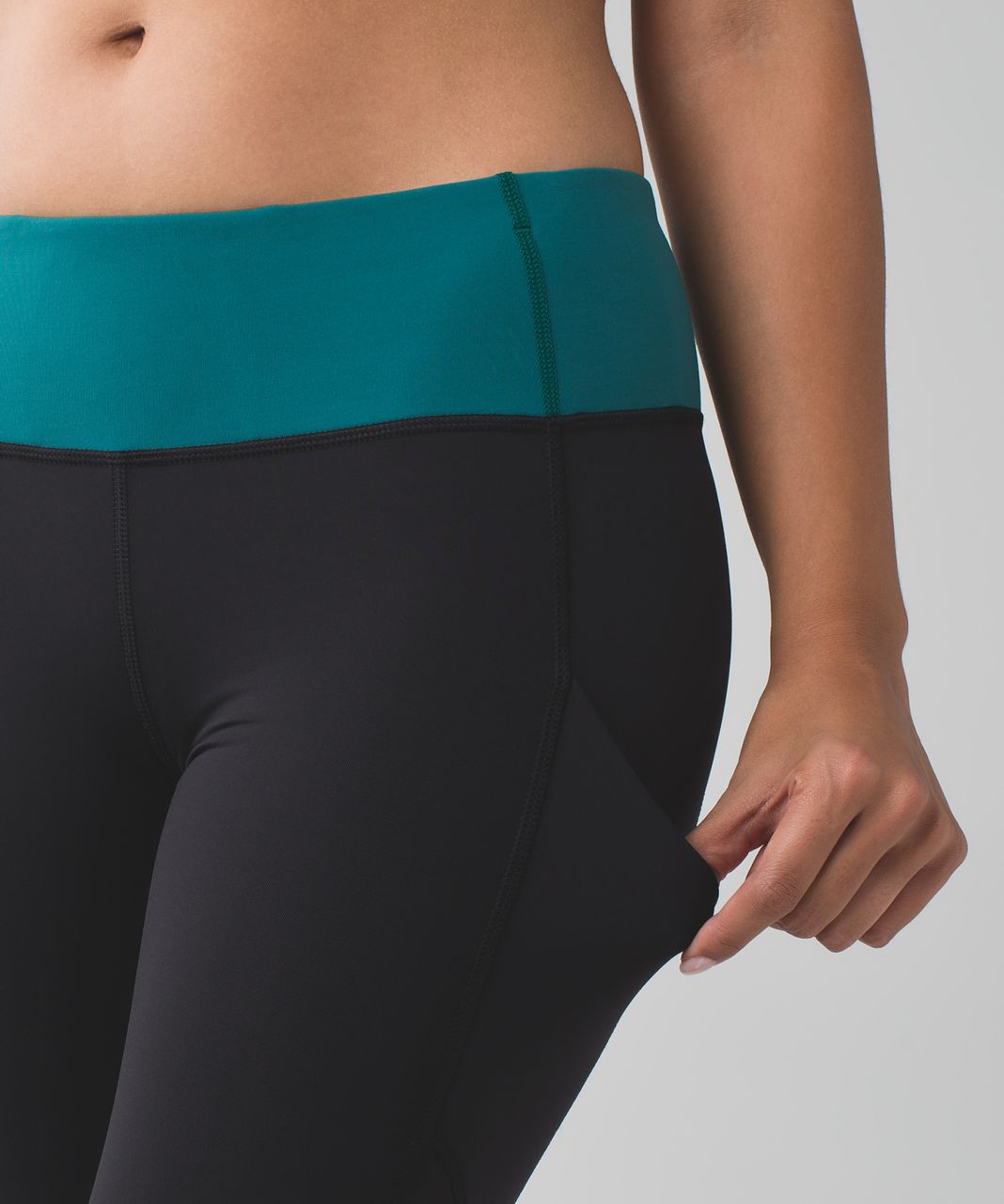 Lululemon Speed Tight IV *Lights Out - Black / Forage Teal