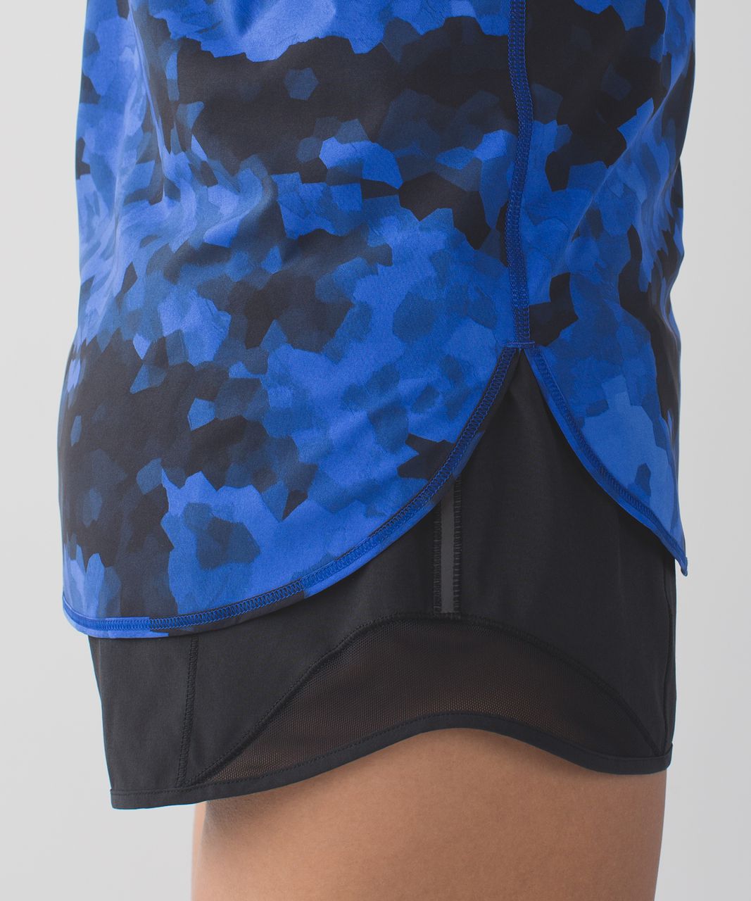 Lululemon Vent It Out Singlet - Clouded Dreams Sprinkler Multi / Sapphire Blue