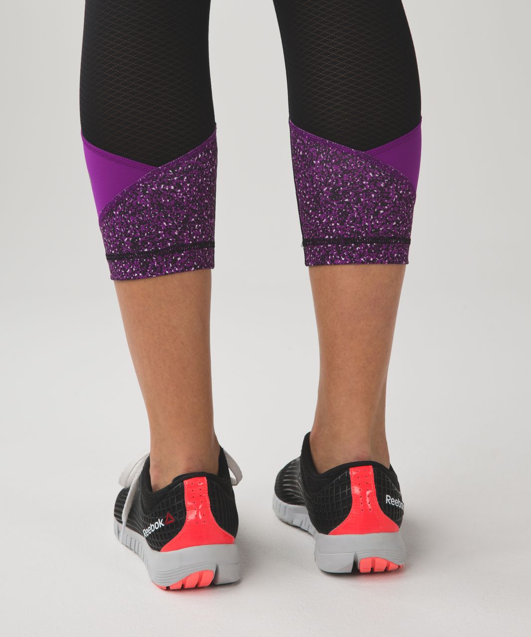 Lululemon Pace Rival Crop - Black / Flashback Static Powered Rose Tender Violet / Tender Violet