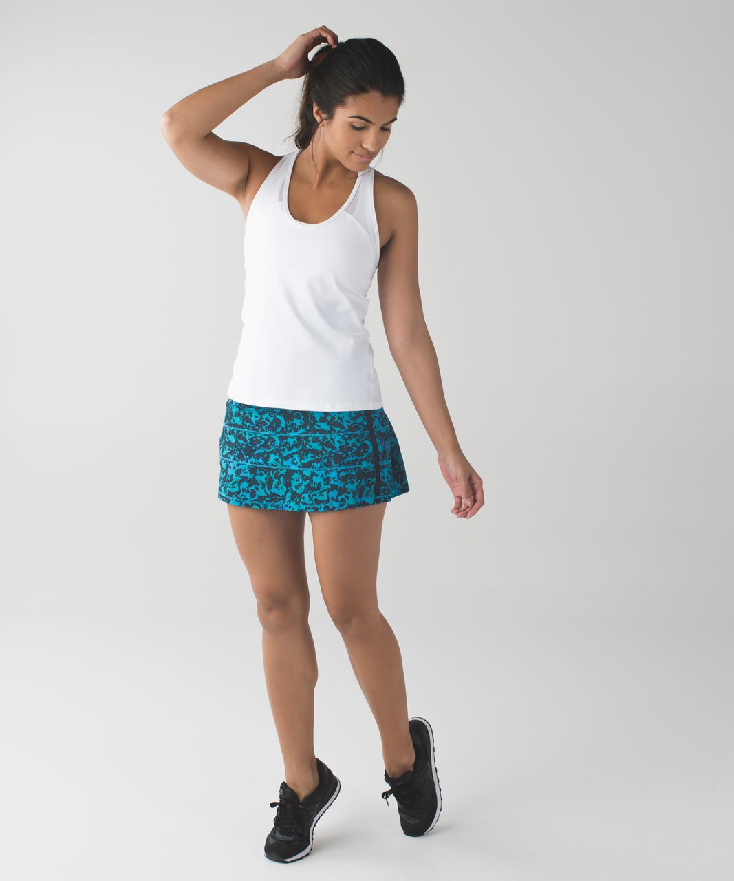 Lululemon Pace Rival Skirt II (Regular) *4-way Stretch - Fleur Sombre Kayak Blue Dragonfly / Black