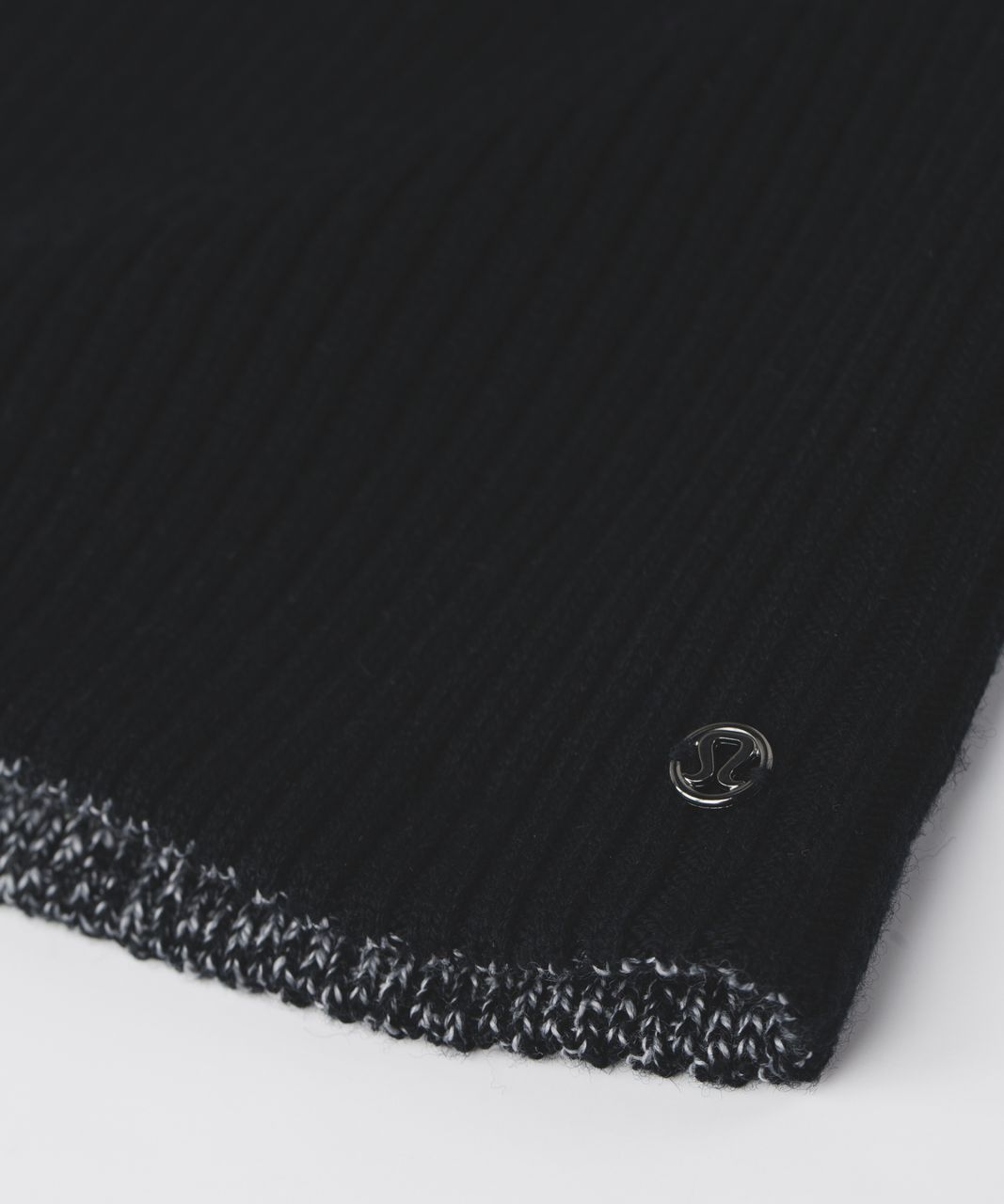 Lululemon Divinity Toque - Black / Slate / Angel Wing