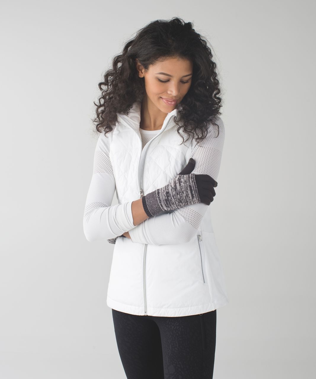 Lululemon Divinity Gloves - Espresso / Angel Wing