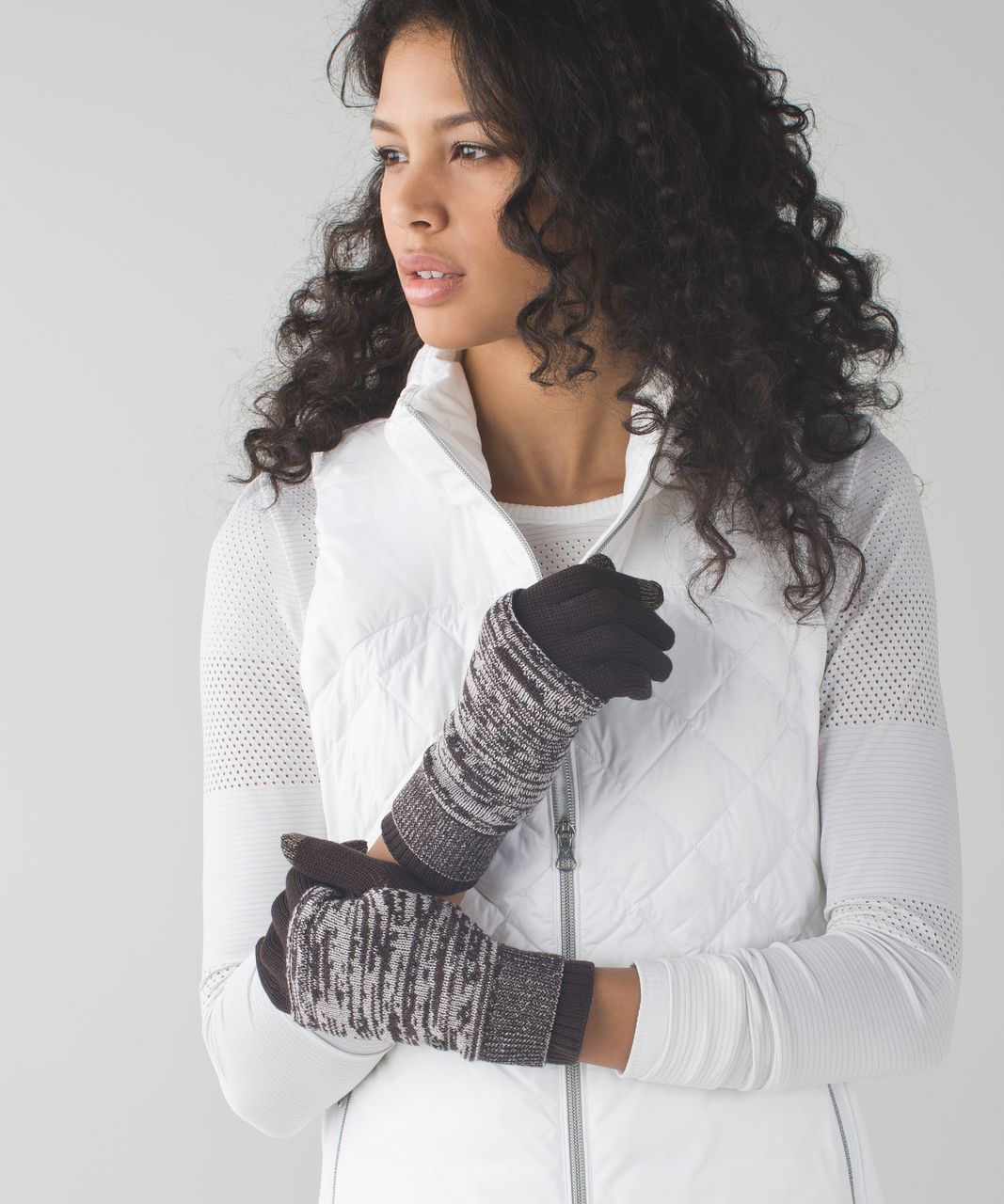 Lululemon Divinity Gloves - Espresso / Angel Wing