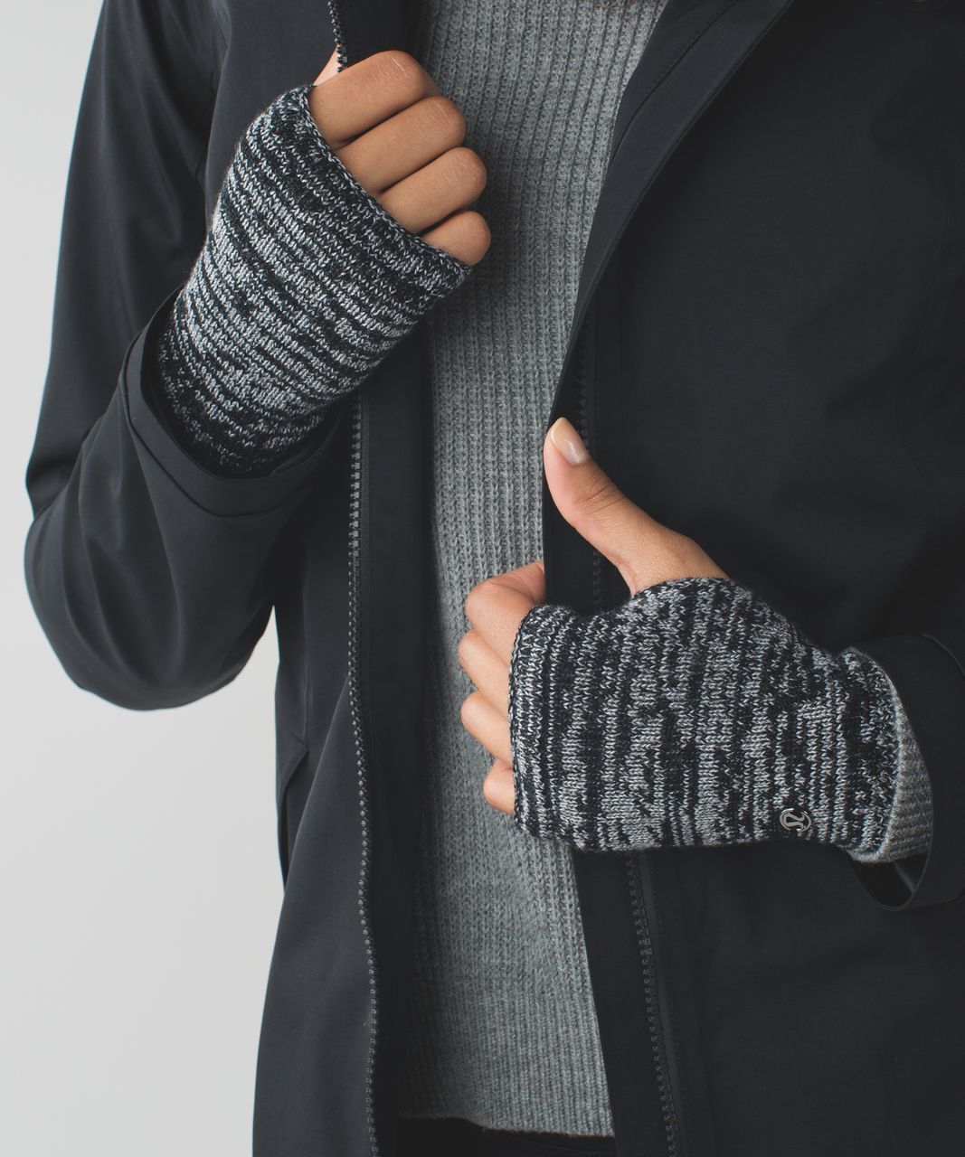 Lululemon Divinity Gloves - Black / Angel Wing / Slate